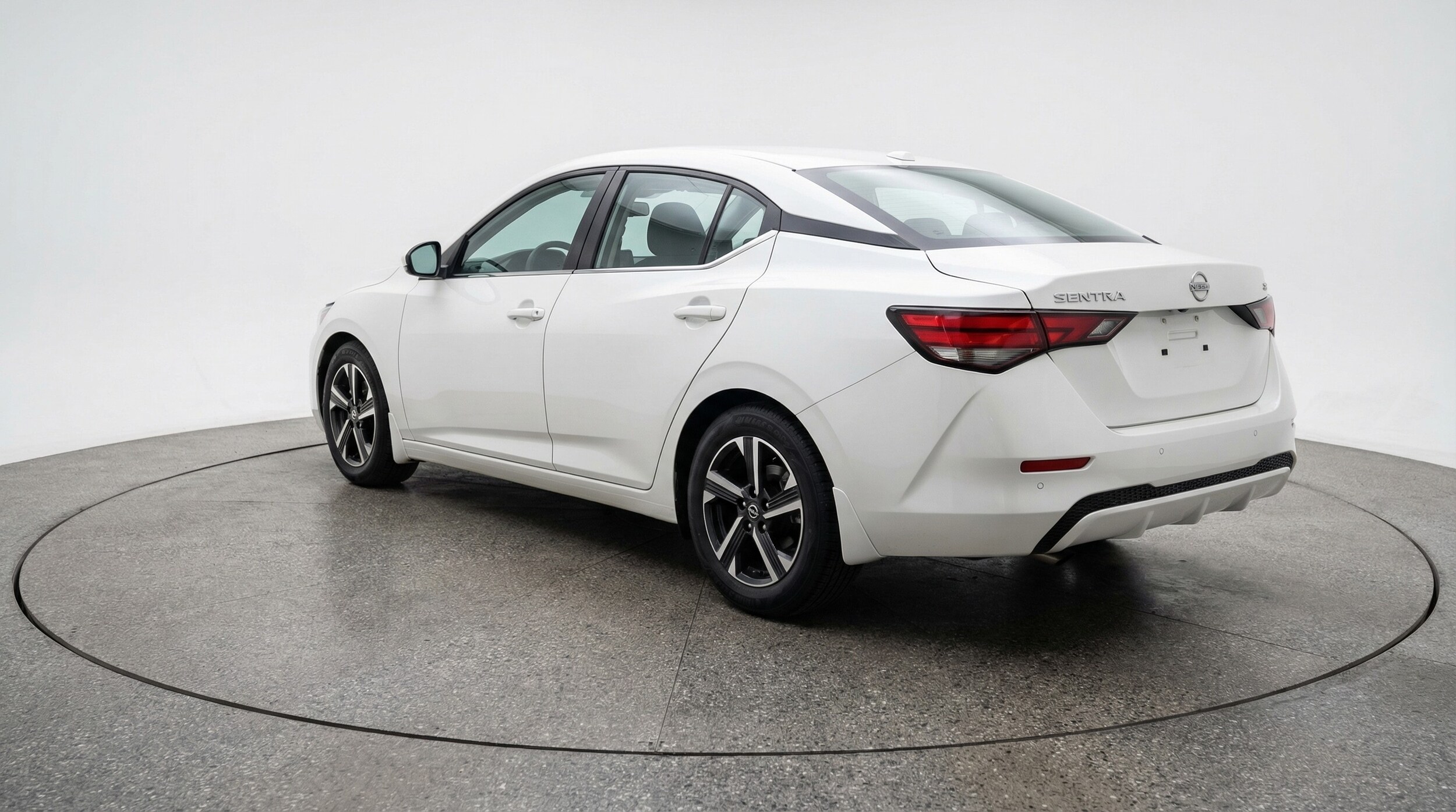 Thumbnail: 2025 Nissan Sentra - 5