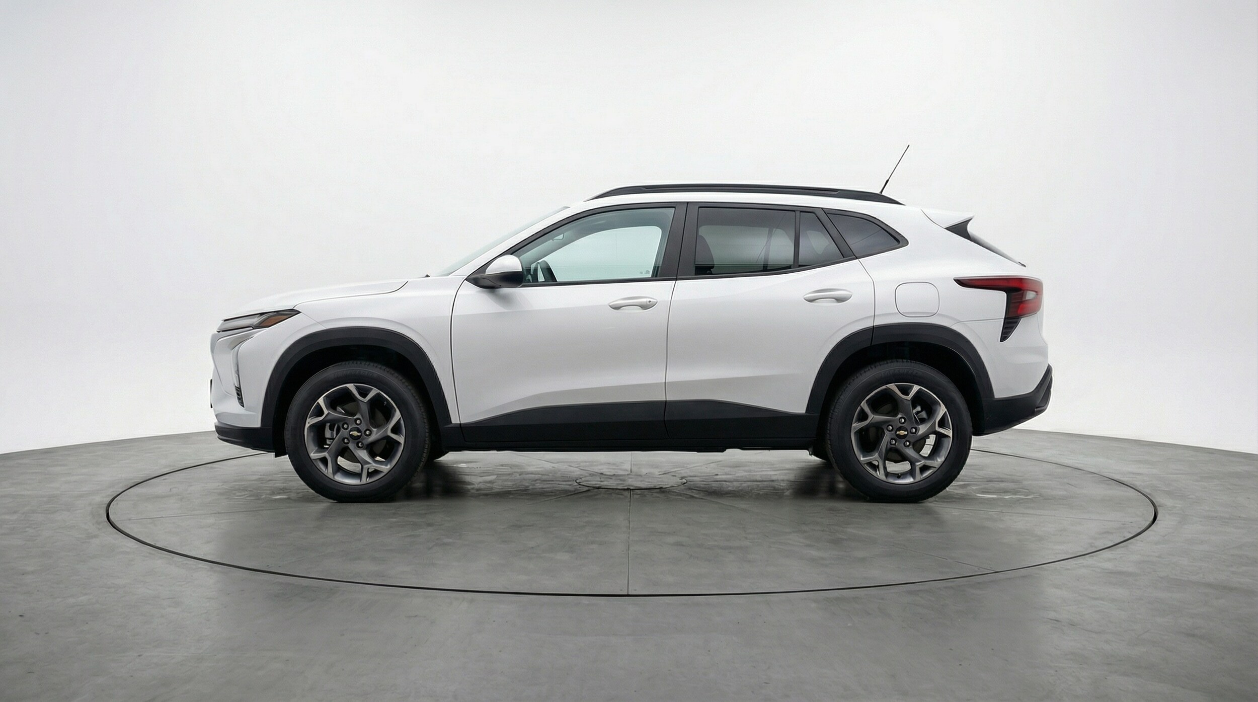 Thumbnail: 2025 Chevrolet Trax - 4