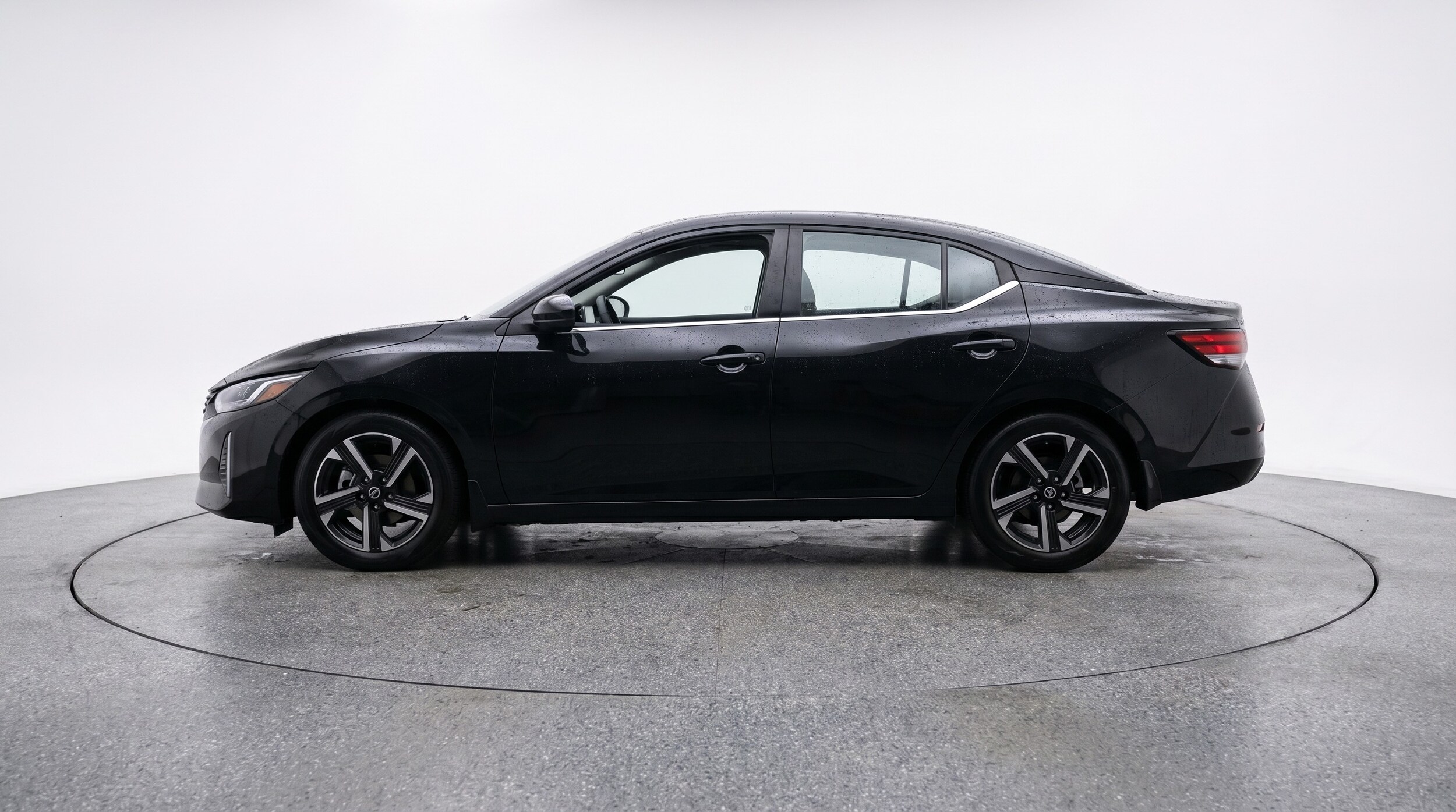 Thumbnail: 2025 Nissan Sentra - 4