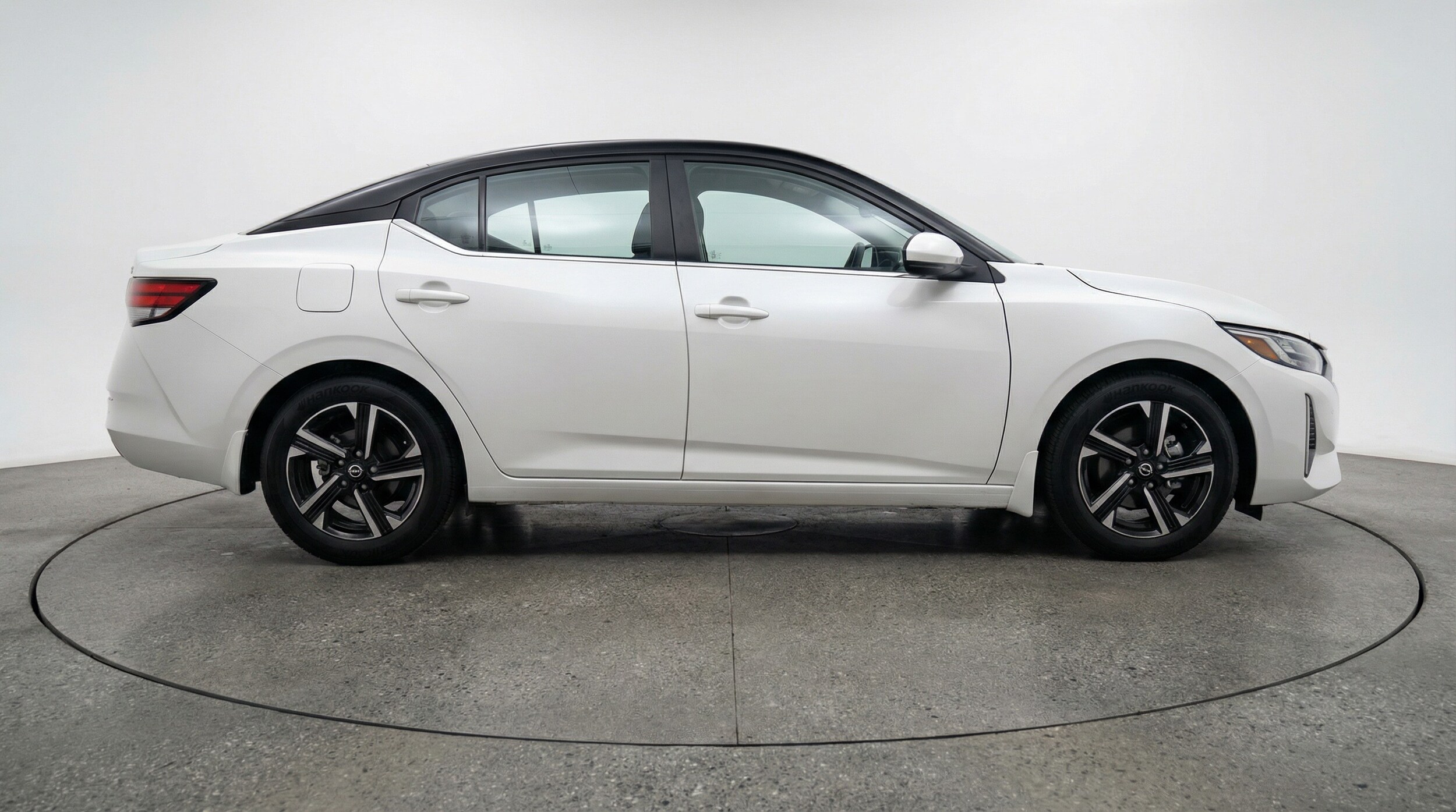 Thumbnail: 2025 Nissan Sentra - 8