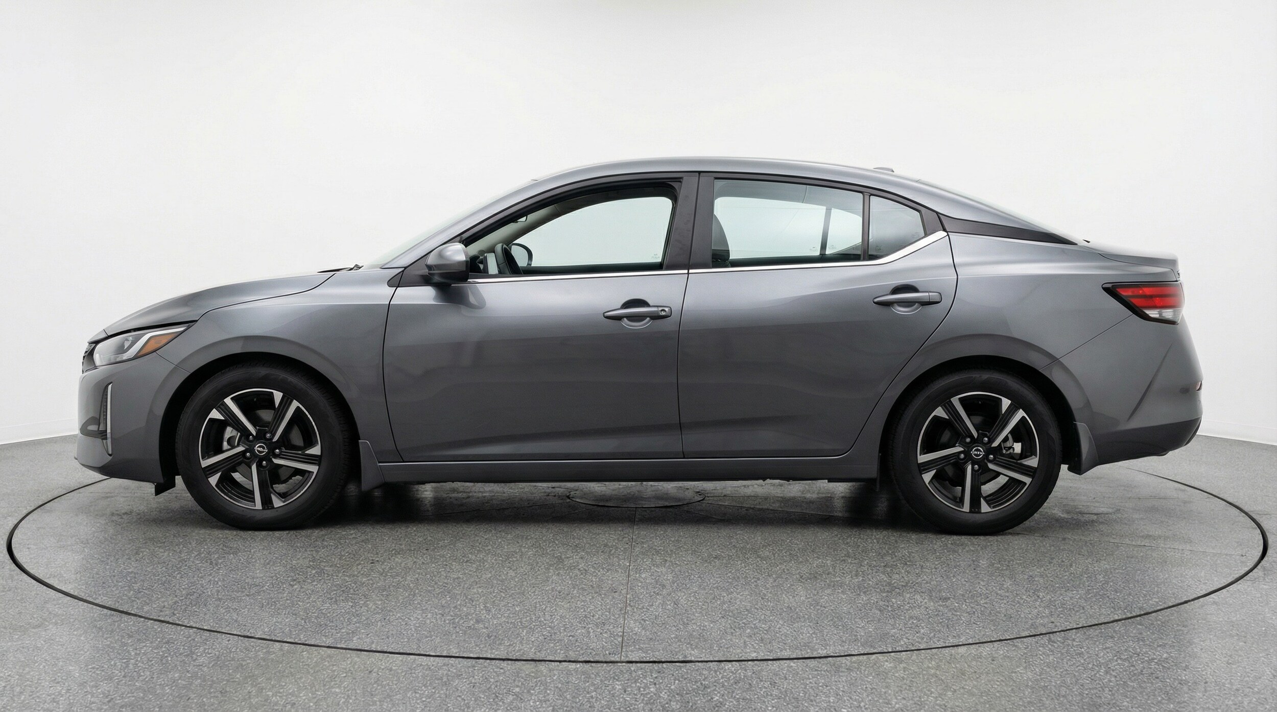 Thumbnail: 2025 Nissan Sentra - 4