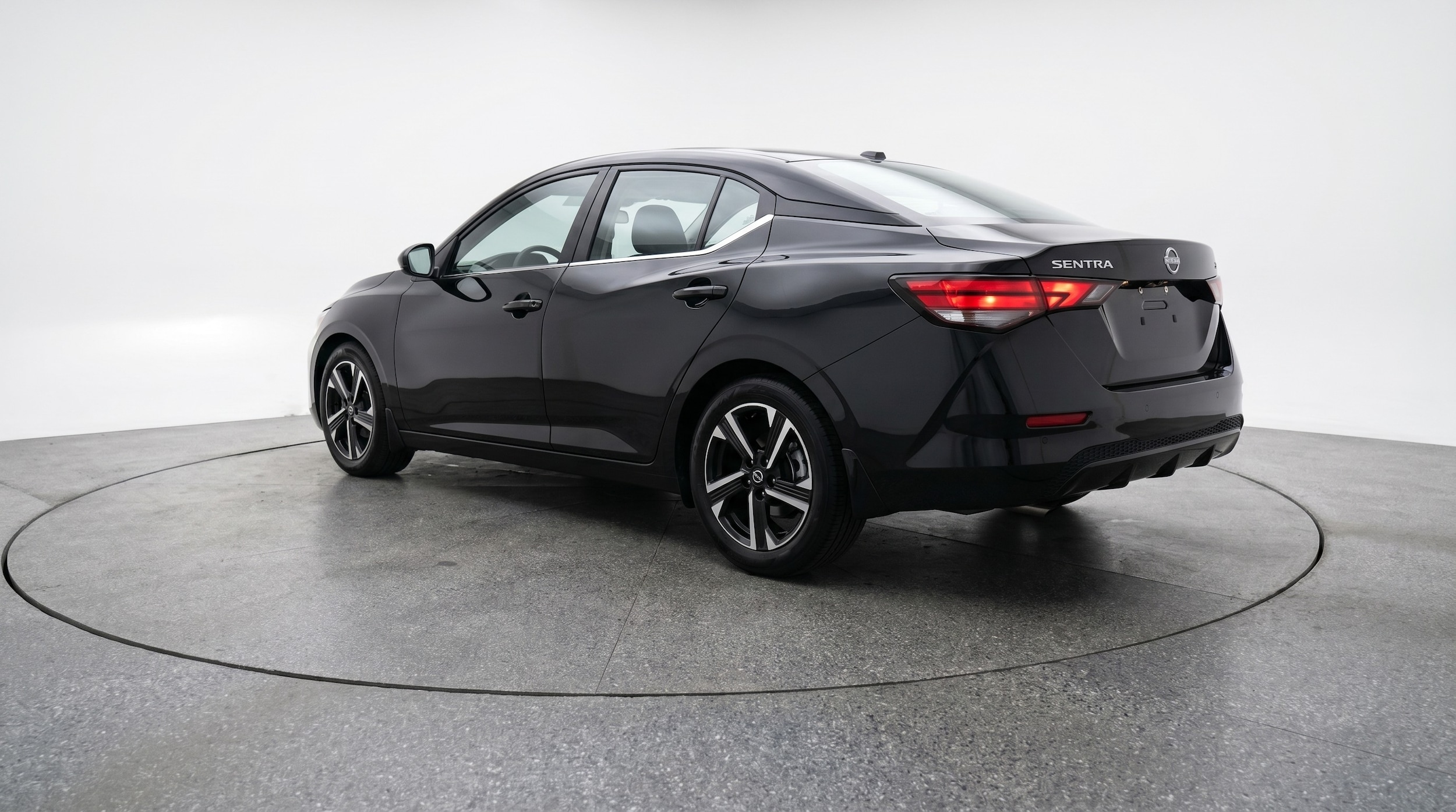 Thumbnail: 2025 Nissan Sentra - 5