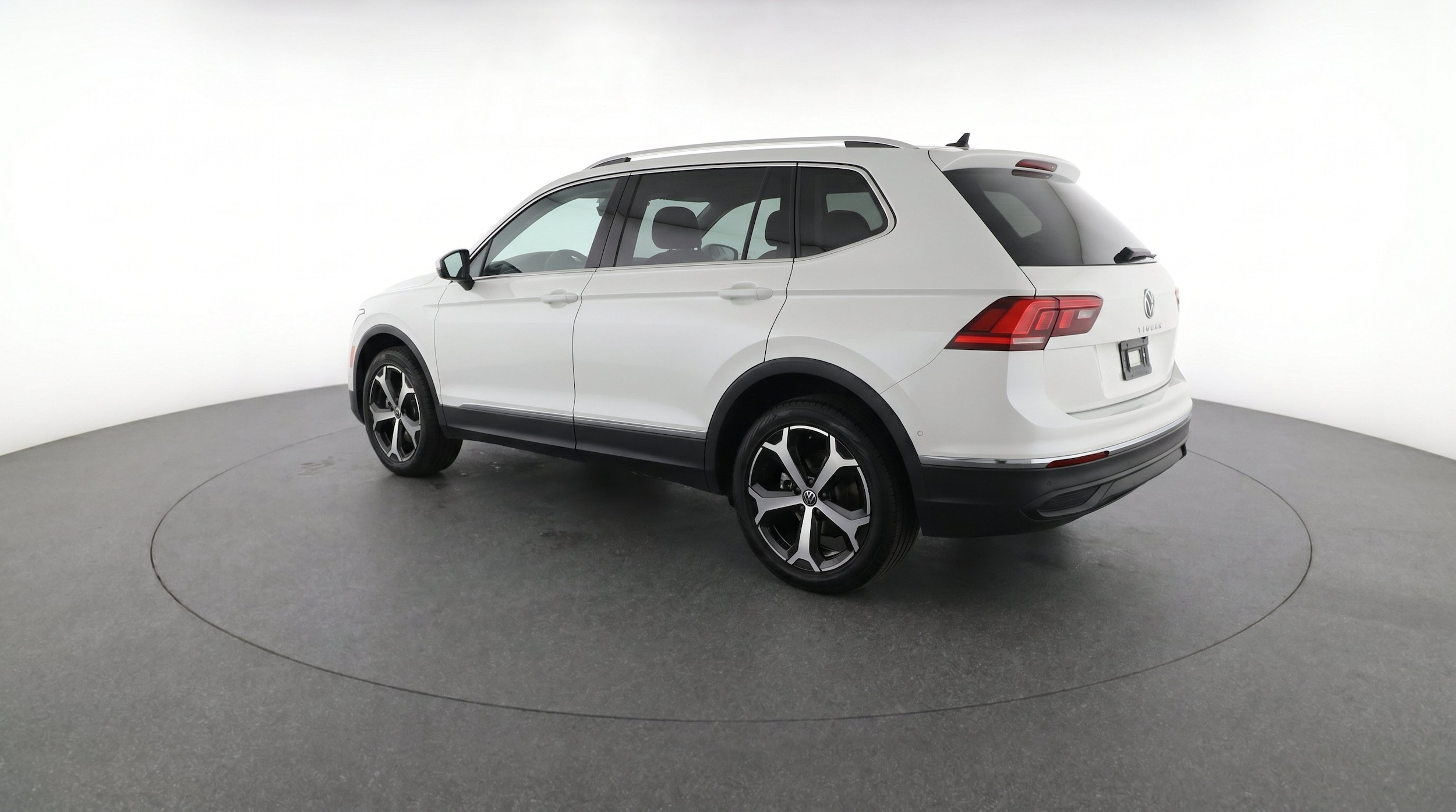 Thumbnail: 2026 Volkswagen Tiguan - 6
