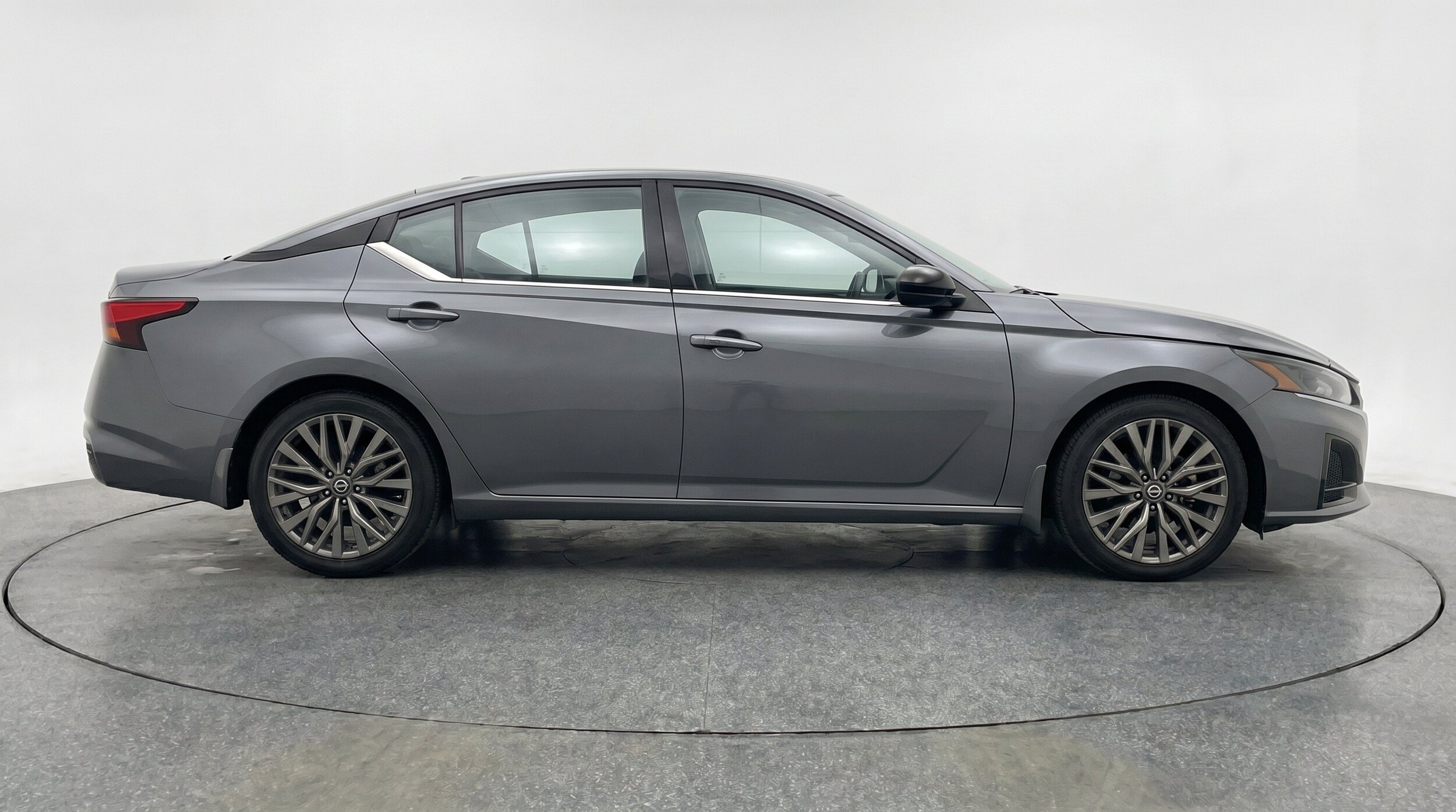 Thumbnail: 2025 Nissan Altima - 10