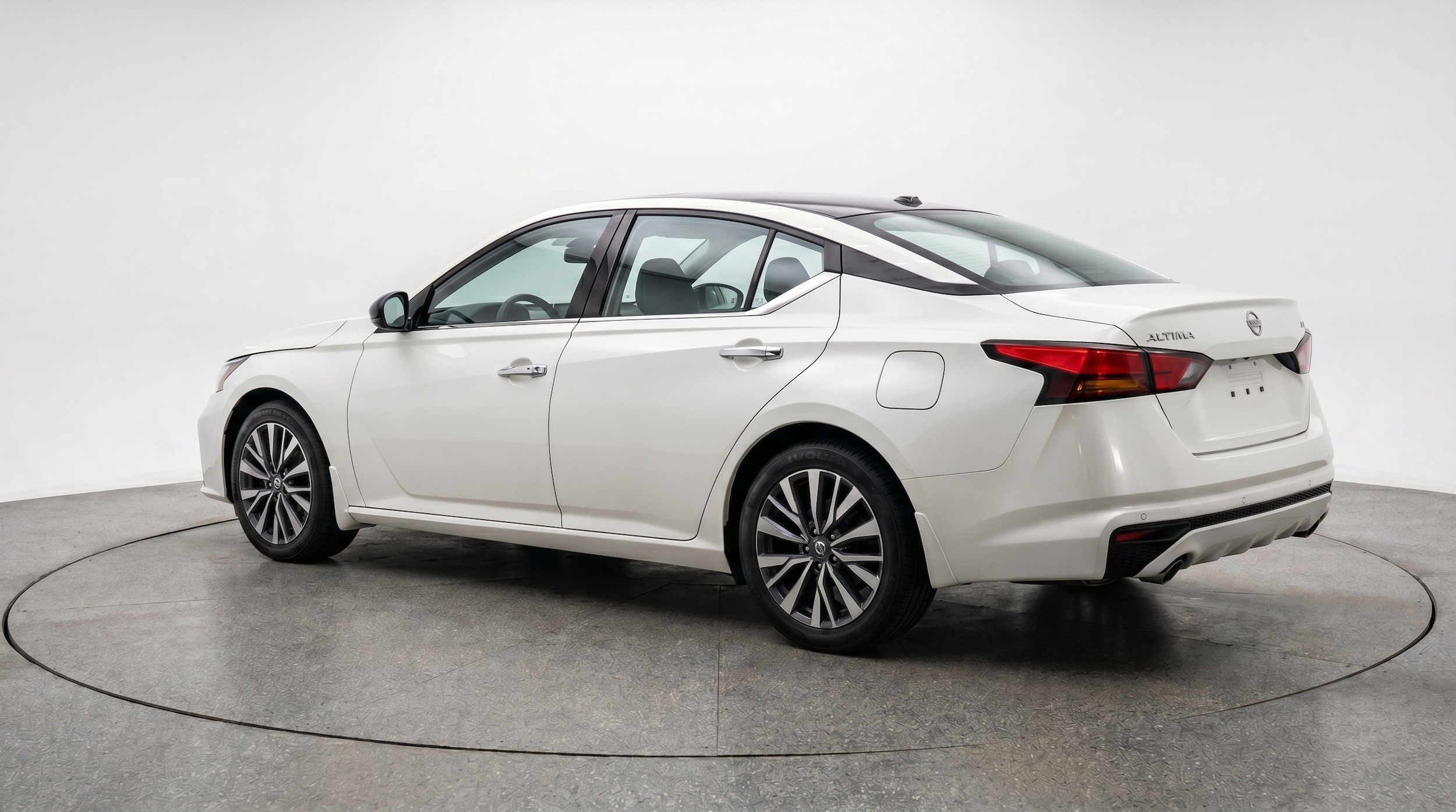Thumbnail: 2025 Nissan Altima - 6