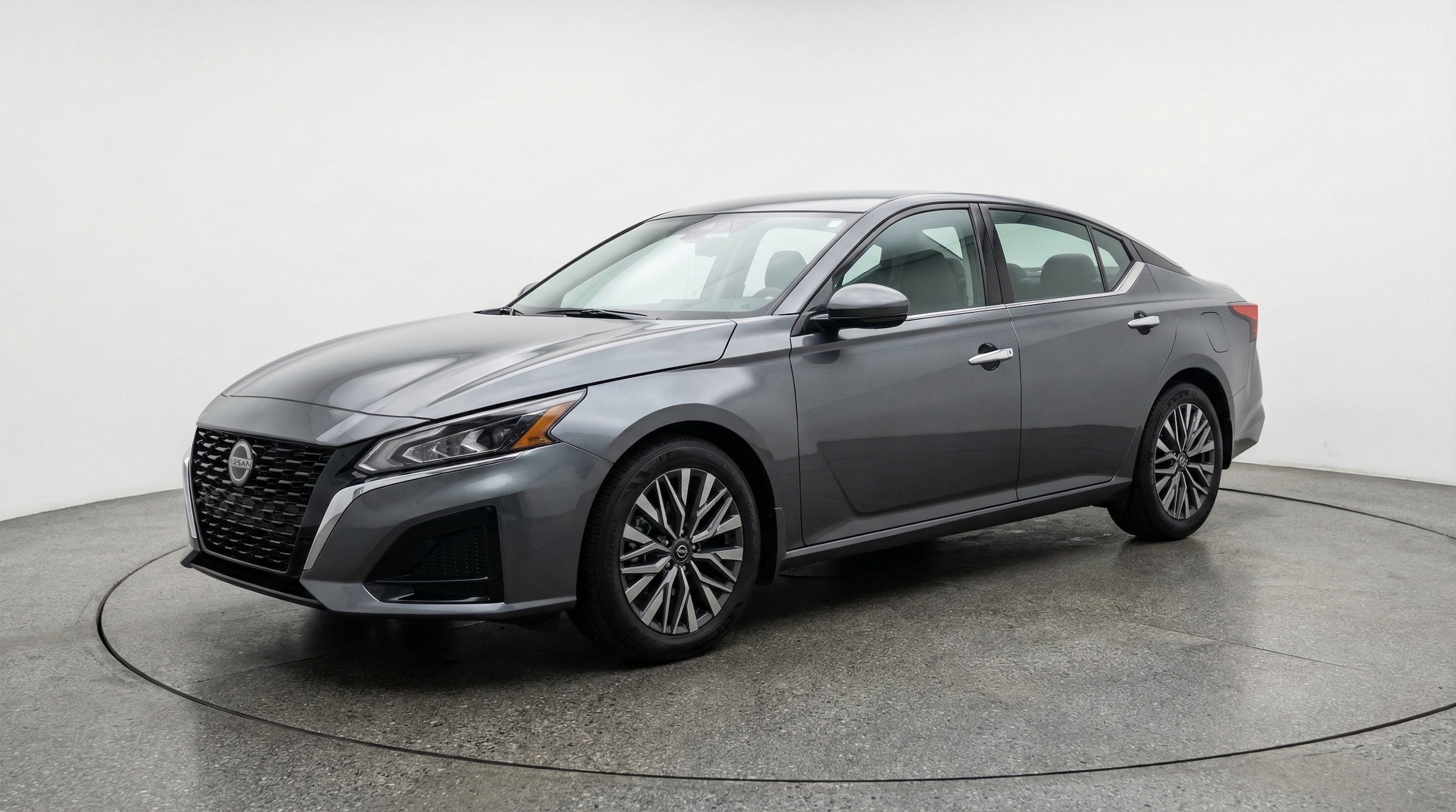 Thumbnail: 2025 Nissan Altima - 3