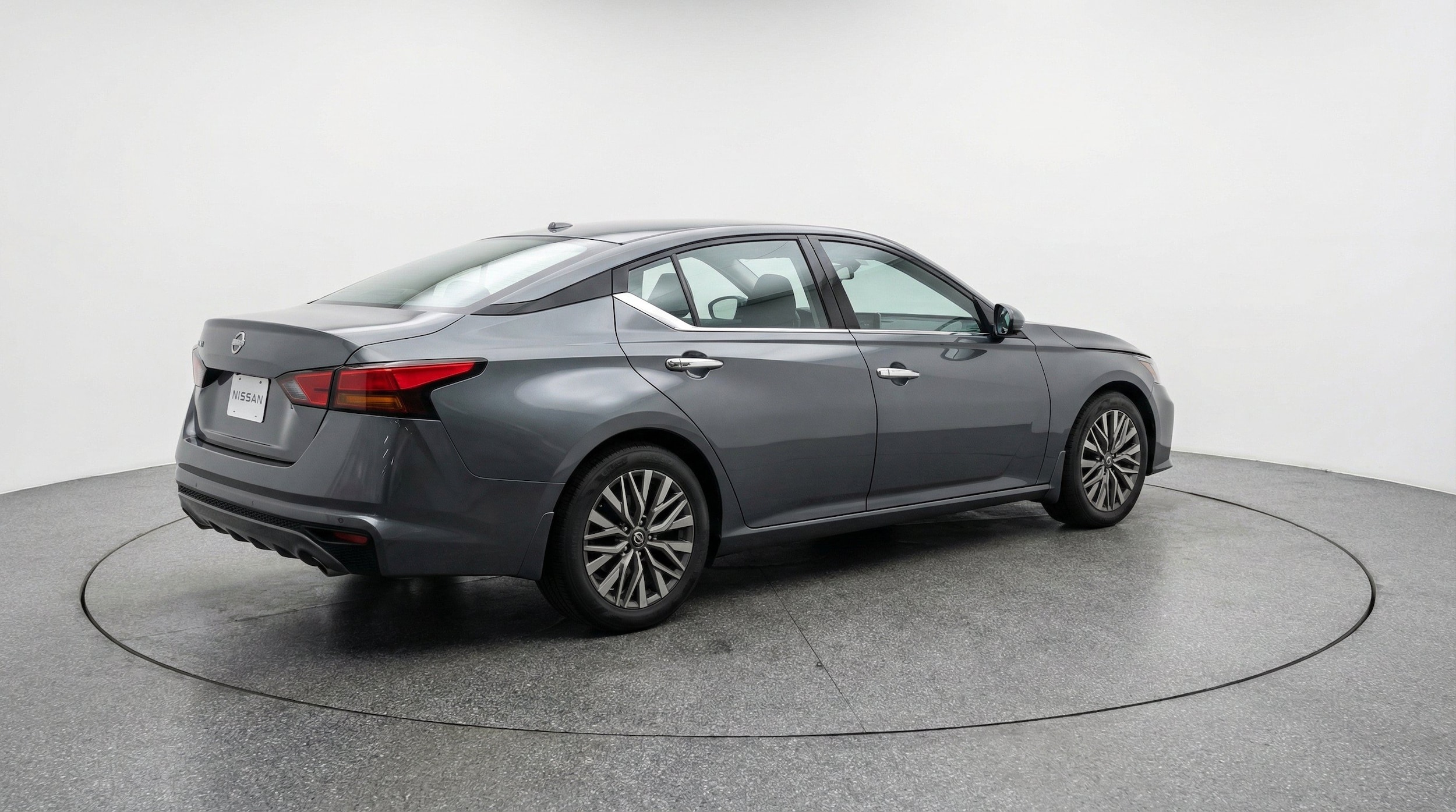 Thumbnail: 2025 Nissan Altima - 9
