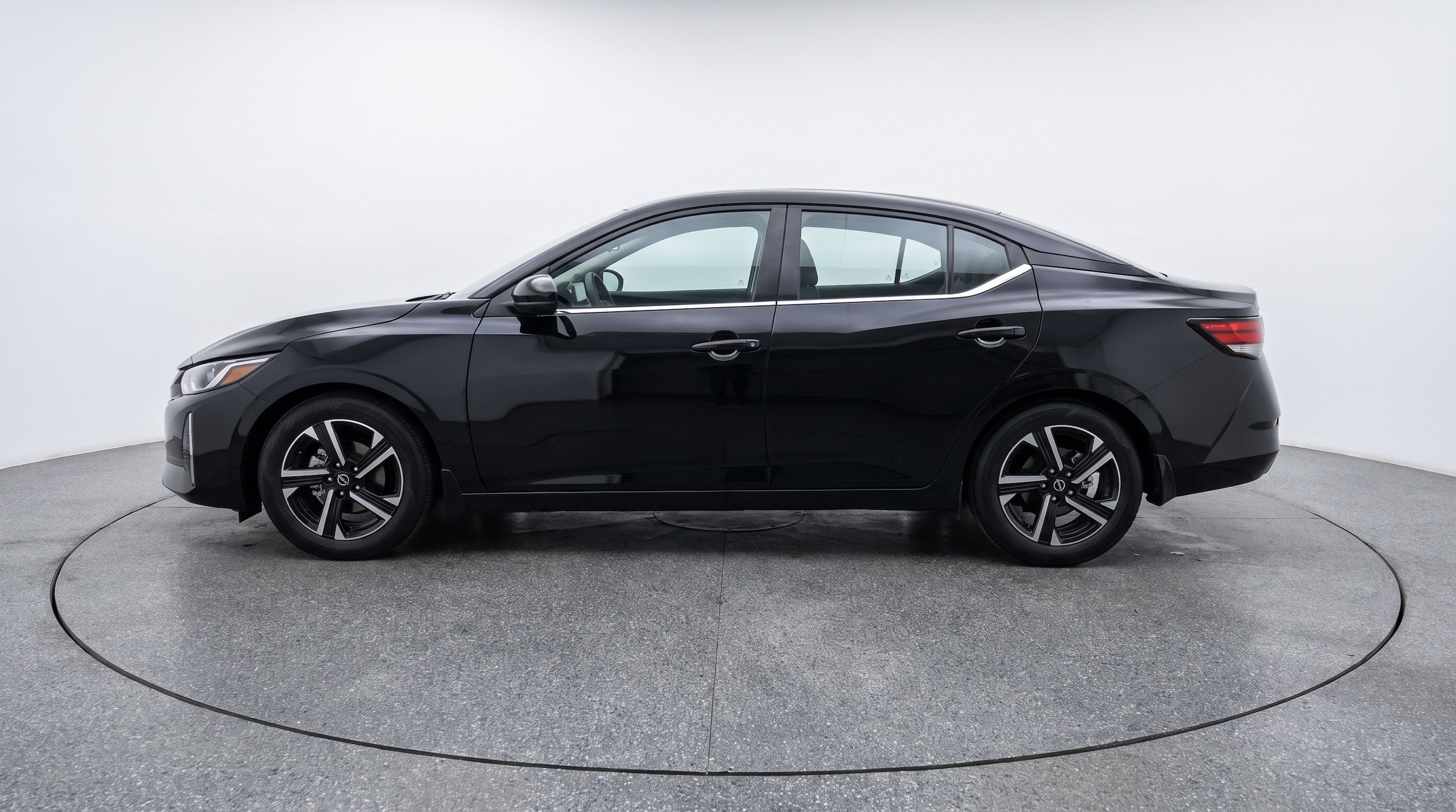 Thumbnail: 2025 Nissan Sentra - 5