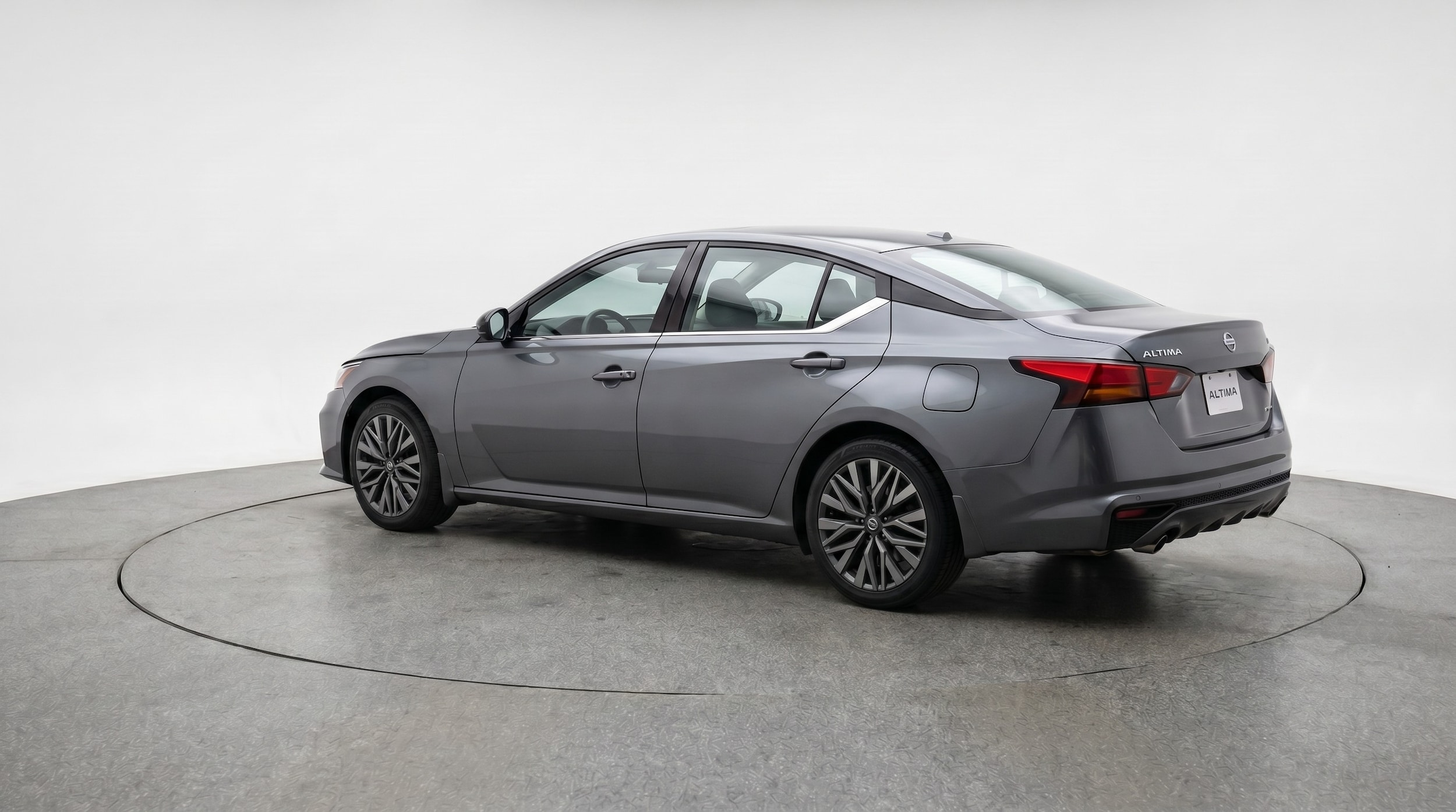 Thumbnail: 2025 Nissan Altima - 5
