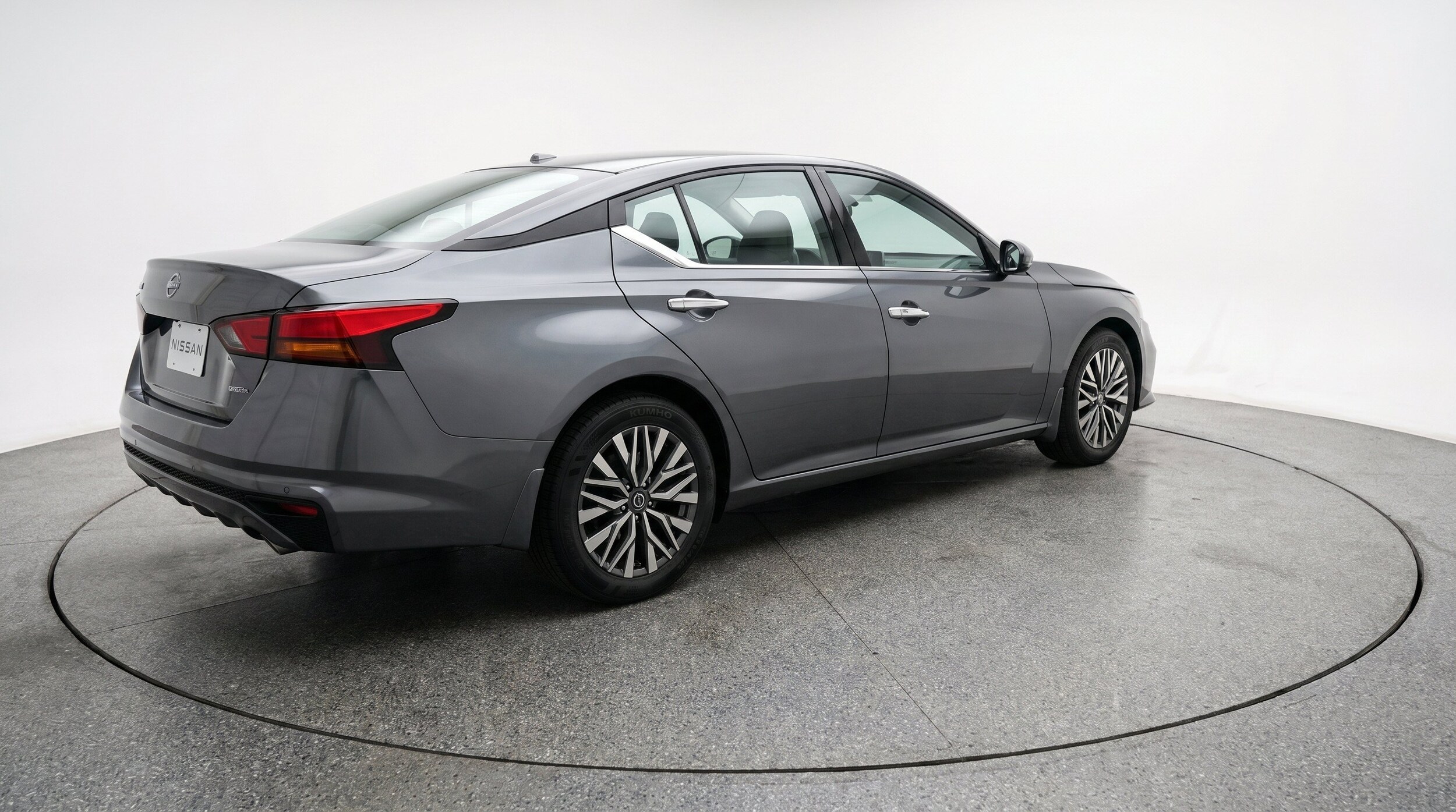 Thumbnail: 2025 Nissan Altima - 9