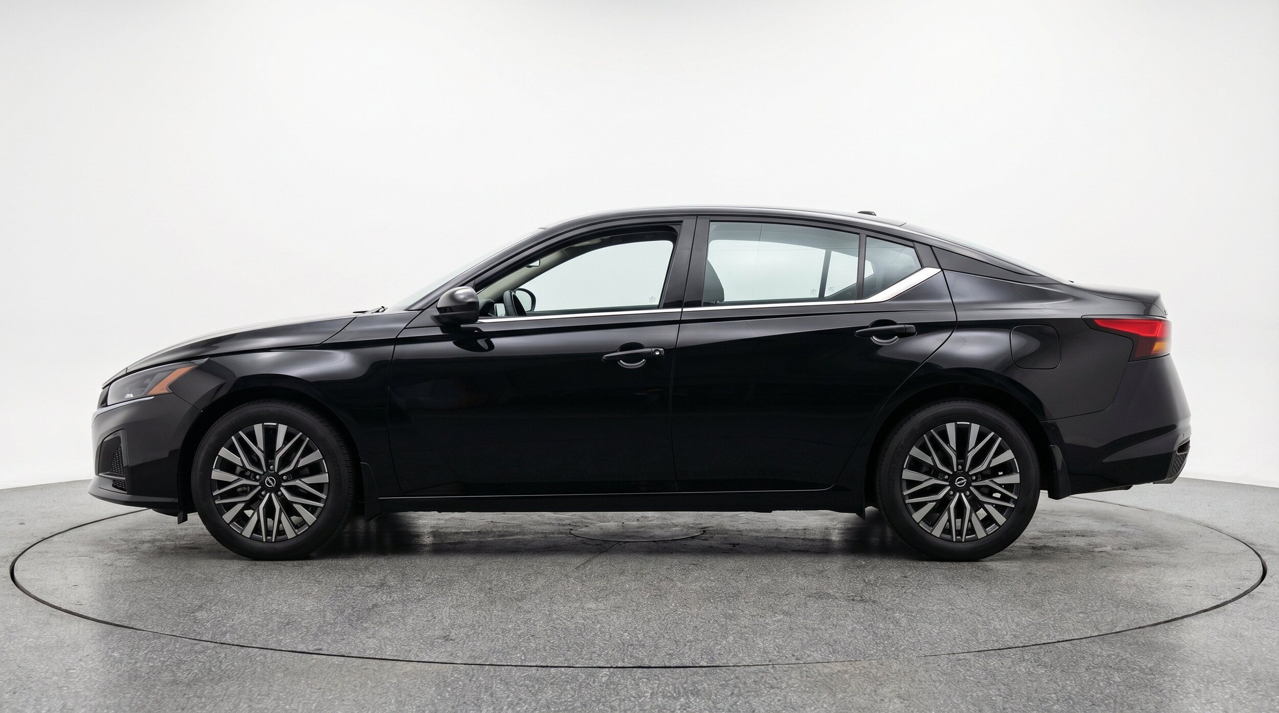 Thumbnail: 2026 Nissan Altima - 5
