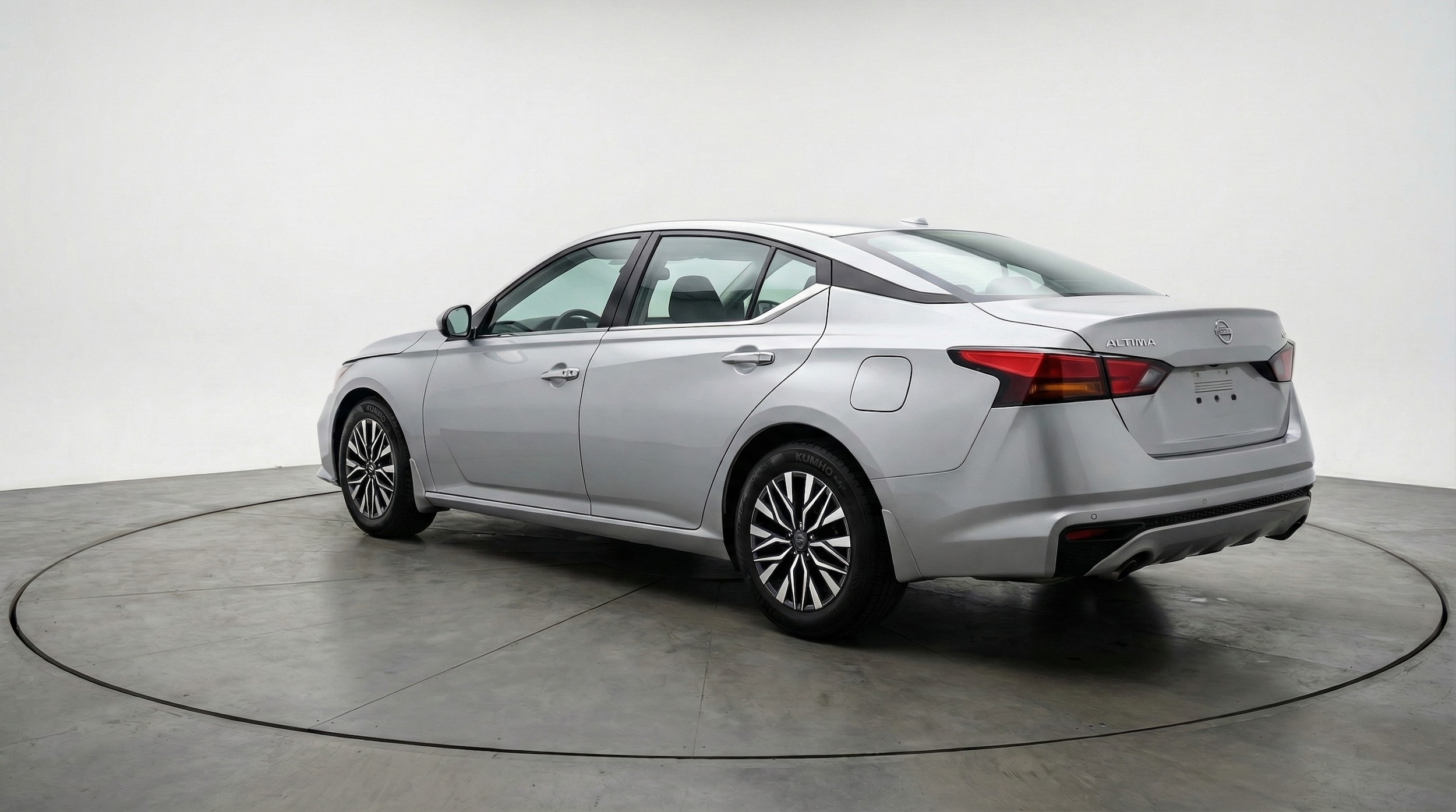 Thumbnail: 2025 Nissan Altima - 5