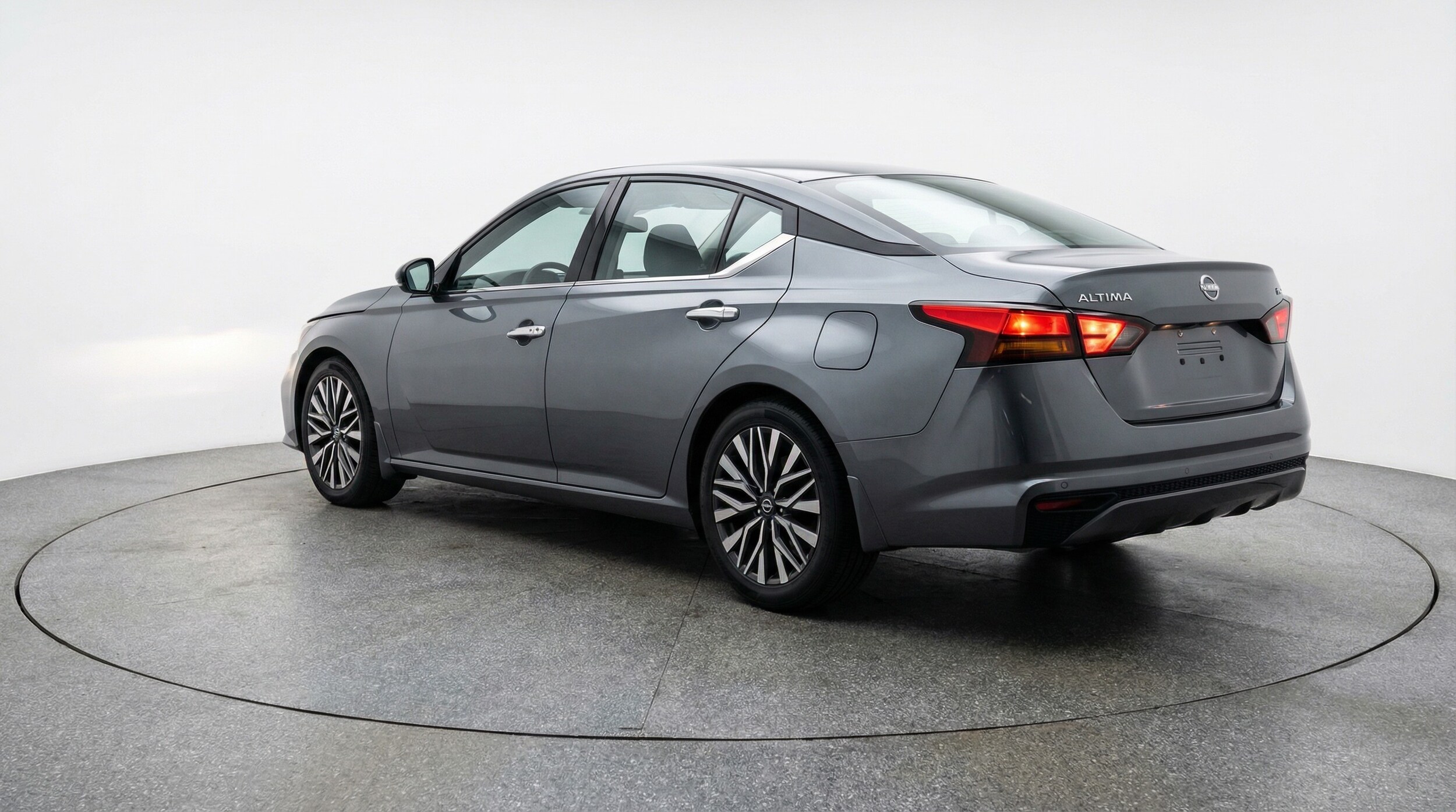 Thumbnail: 2025 Nissan Altima - 5