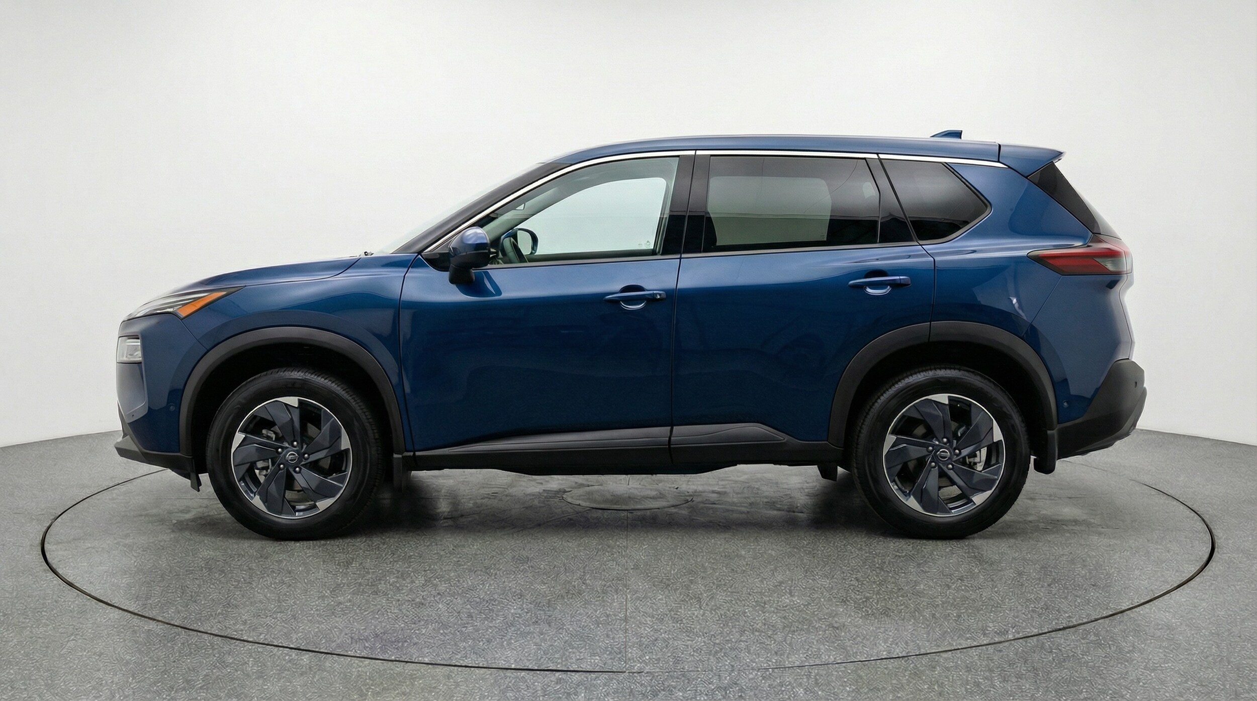 Thumbnail: 2025 Nissan Rogue - 4