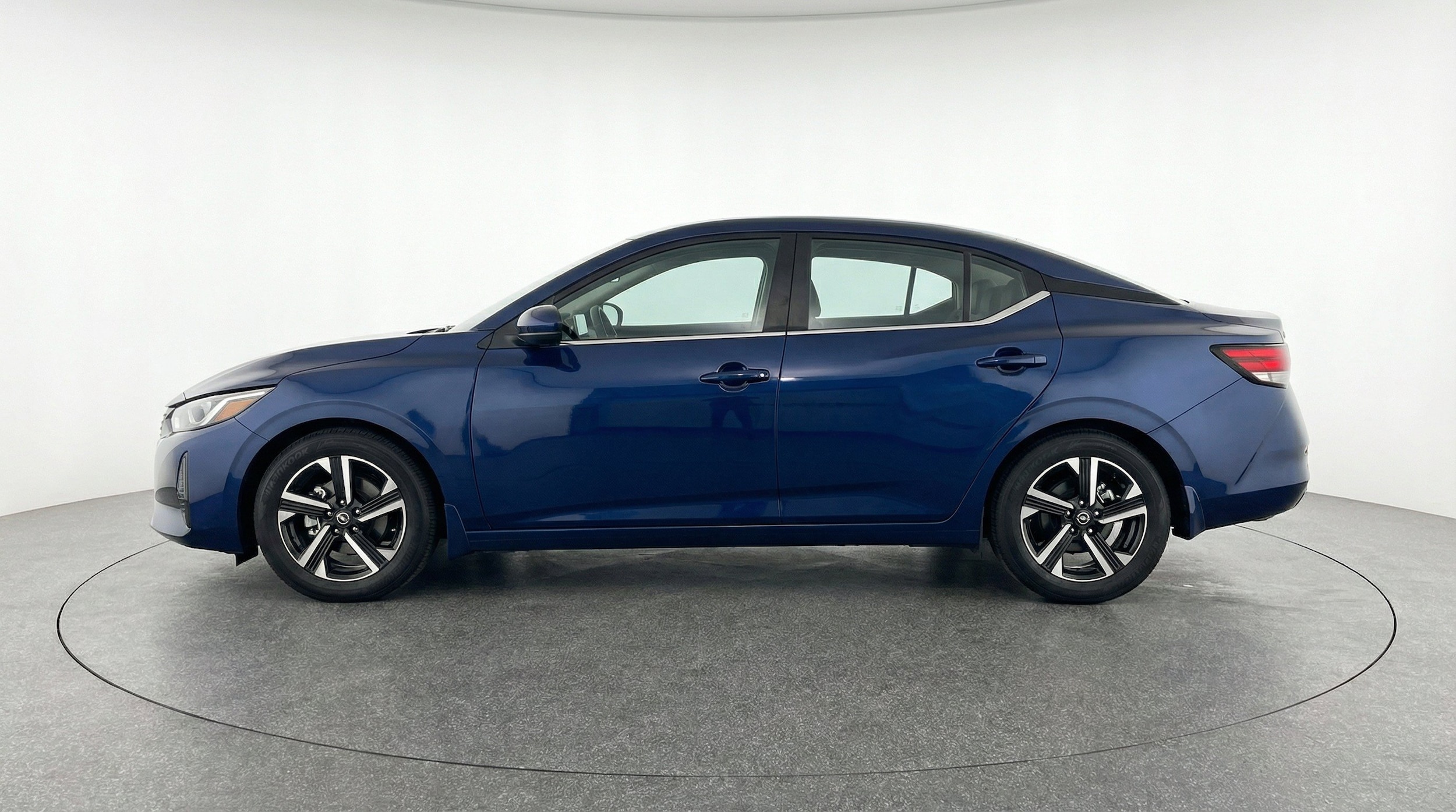 Thumbnail: 2025 Nissan Sentra - 5