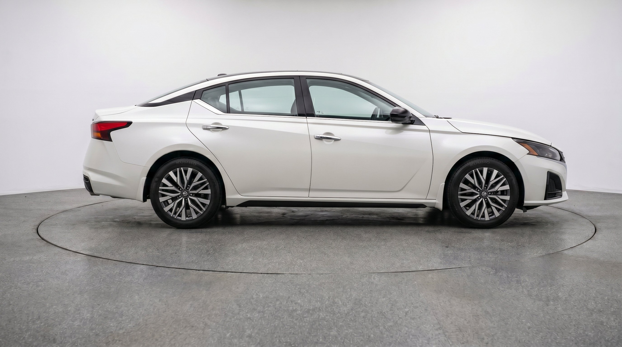 Thumbnail: 2025 Nissan Altima - 11