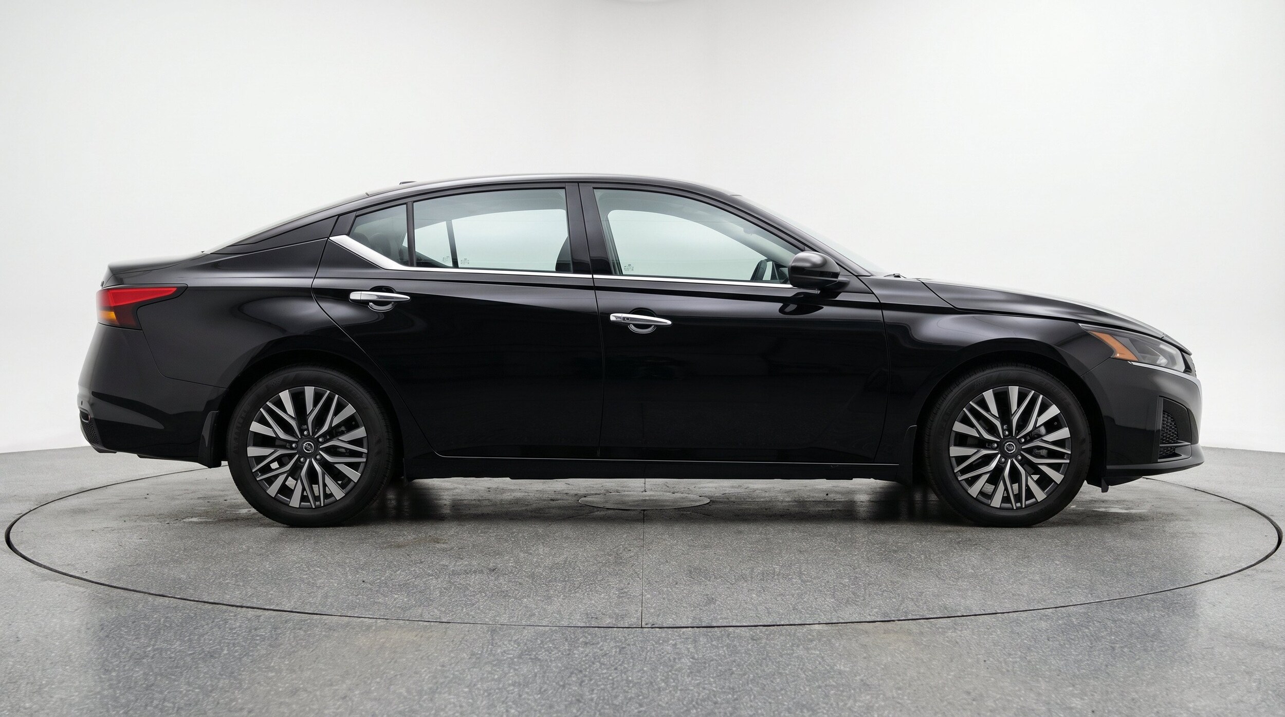 Thumbnail: 2026 Nissan Altima - 10