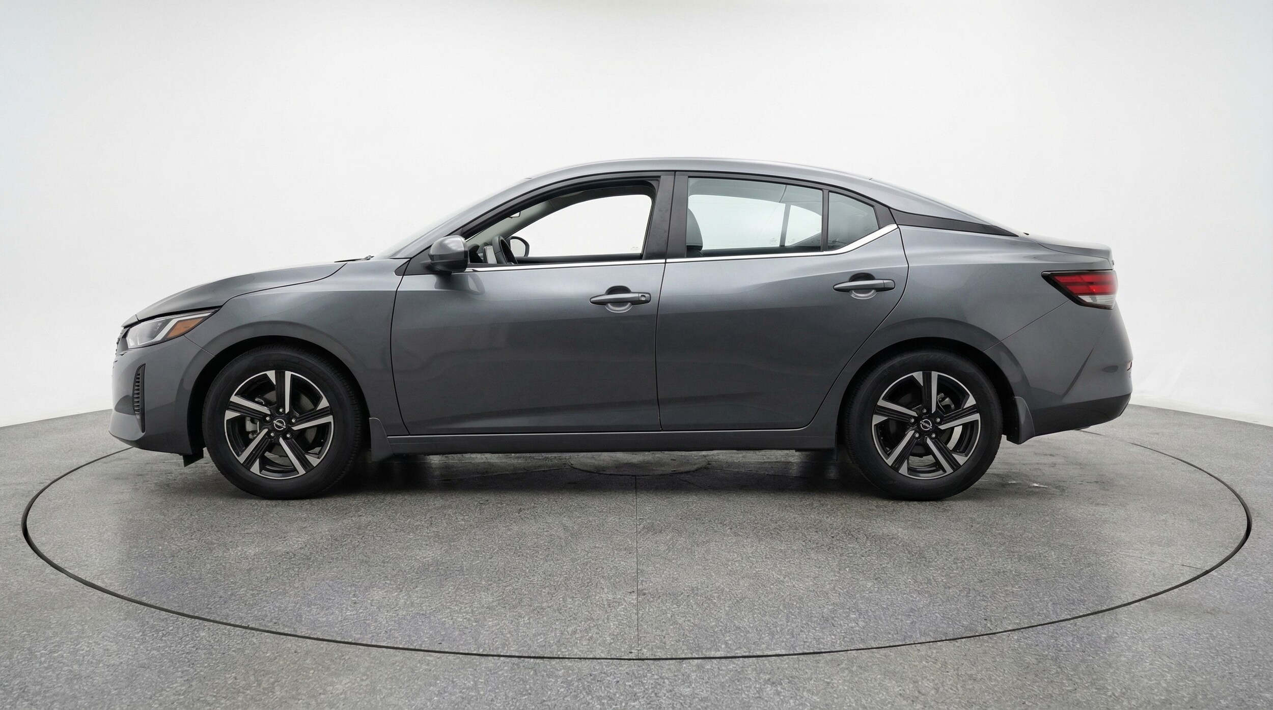 Thumbnail: 2025 Nissan Sentra - 4