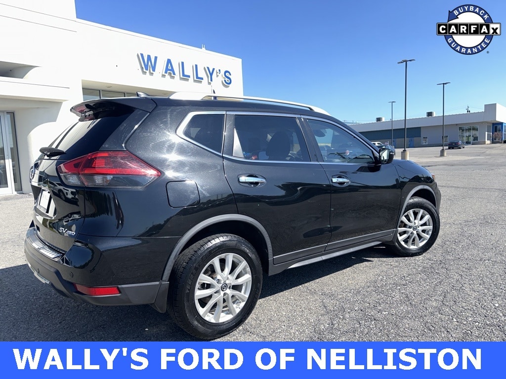 Used 2019 Nissan Rogue SV with VIN JN8AT2MV0KW381544 for sale in Nelliston, NY