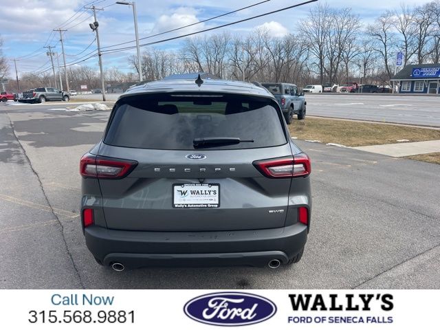 2025 Ford Escape ST-Line photo 2