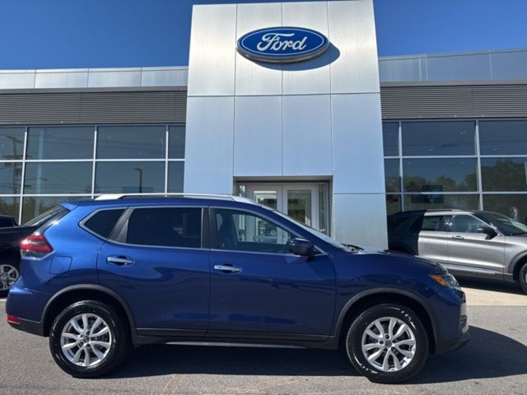 Used 2020 Nissan Rogue SV SUV