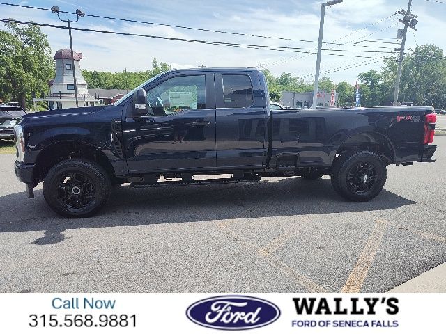 2025 Ford F-350 XL photo 3