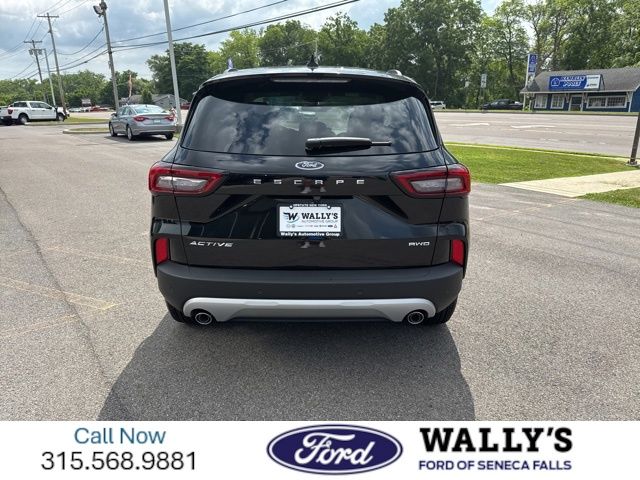 2025 Ford Escape Active photo 3