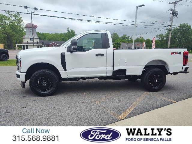 2025 Ford F-350 XL photo 3