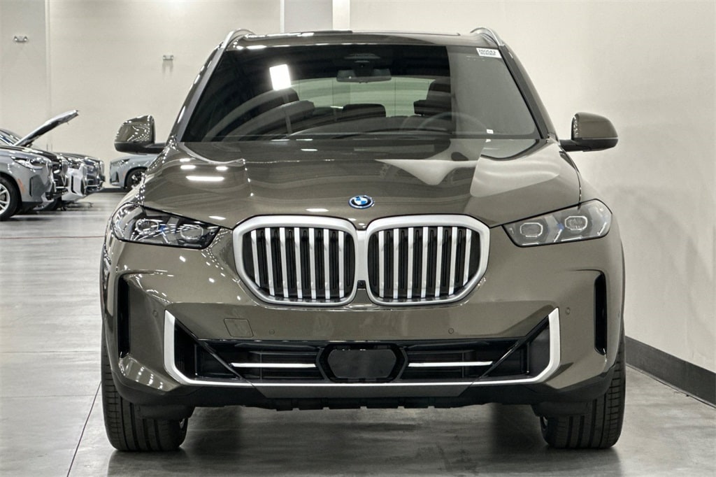 New 2026 BMW X5 PHEV xDrive50e SUV
