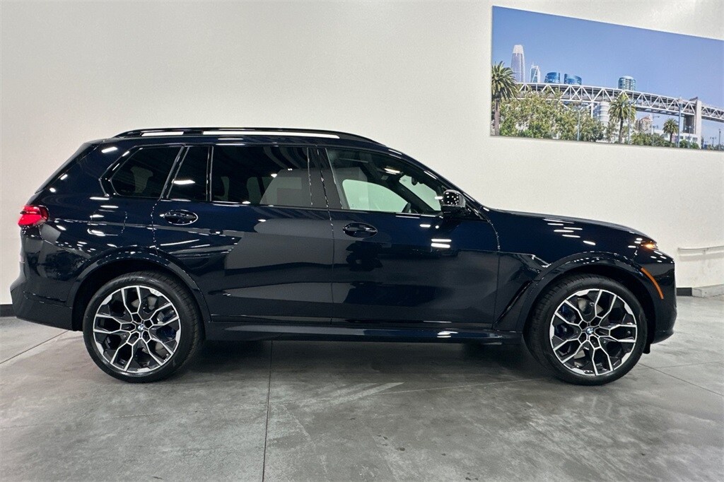 New 2026 BMW X7 M60i SUV
