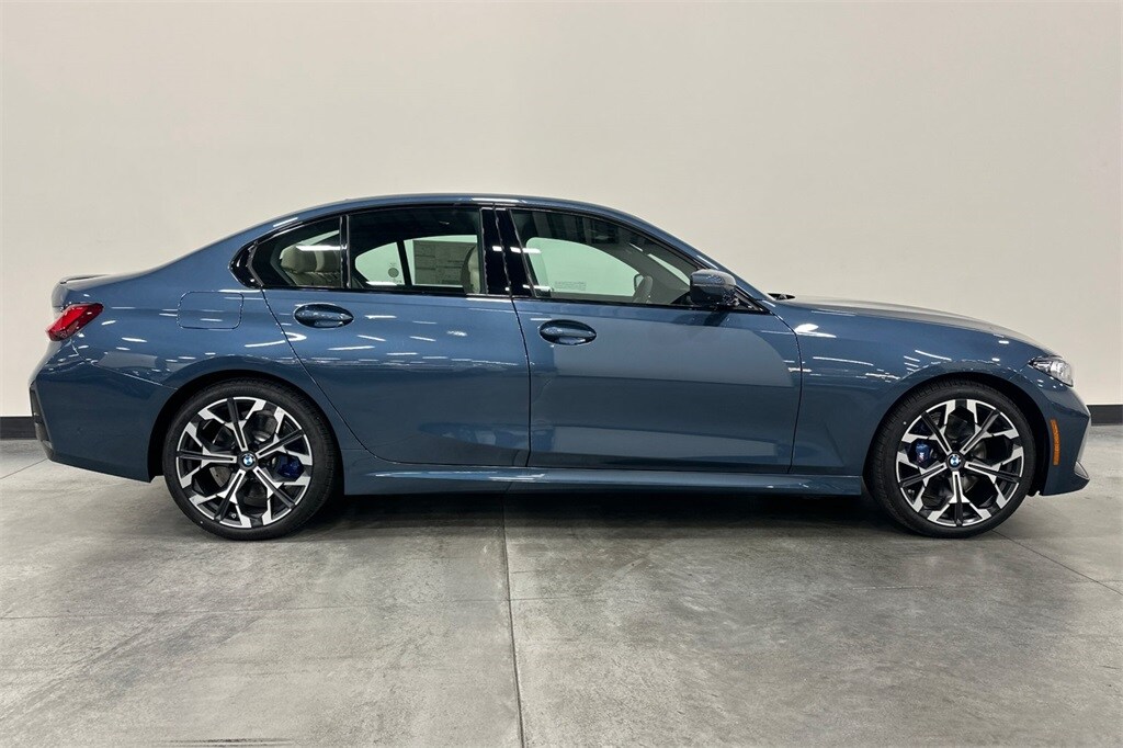 New 2026 BMW 330i NA Sedan