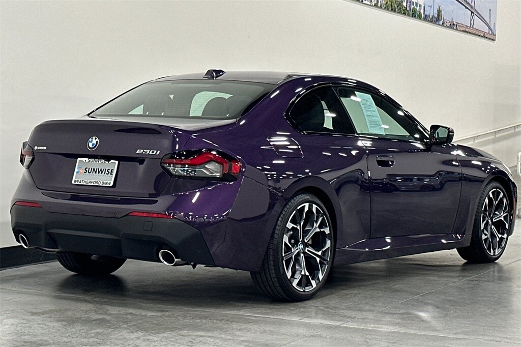 2025 Bmw 230i photo 4