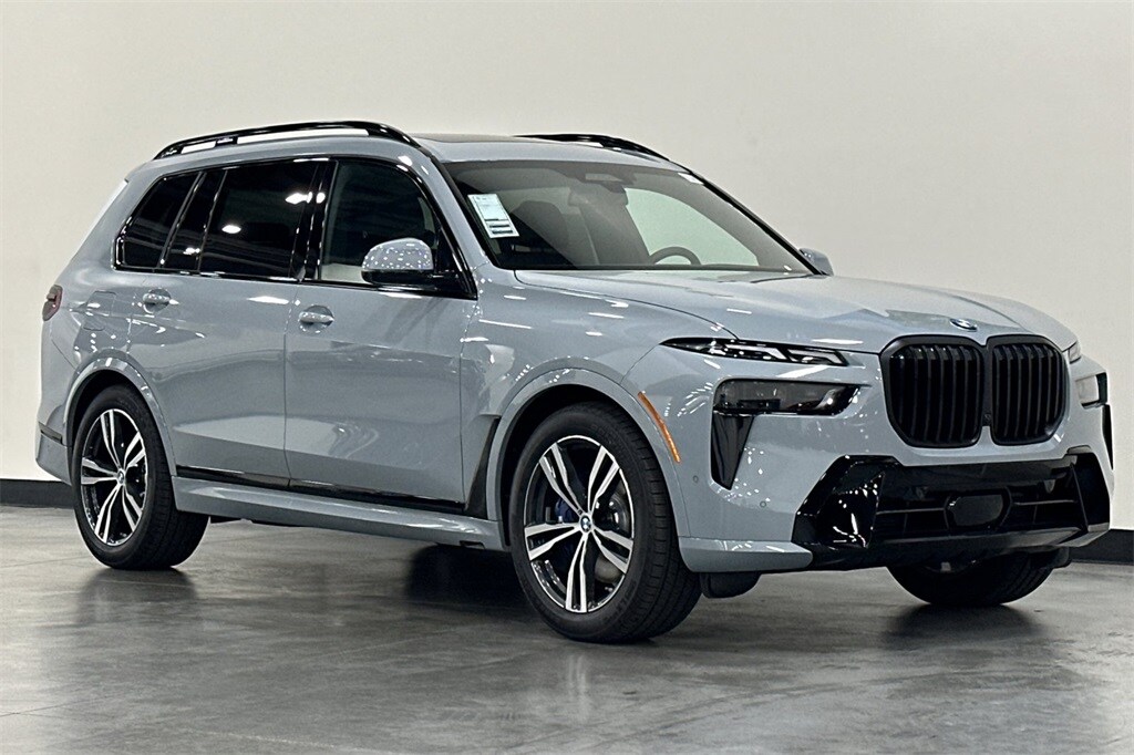 New 2026 BMW X7 xDrive40i SUV
