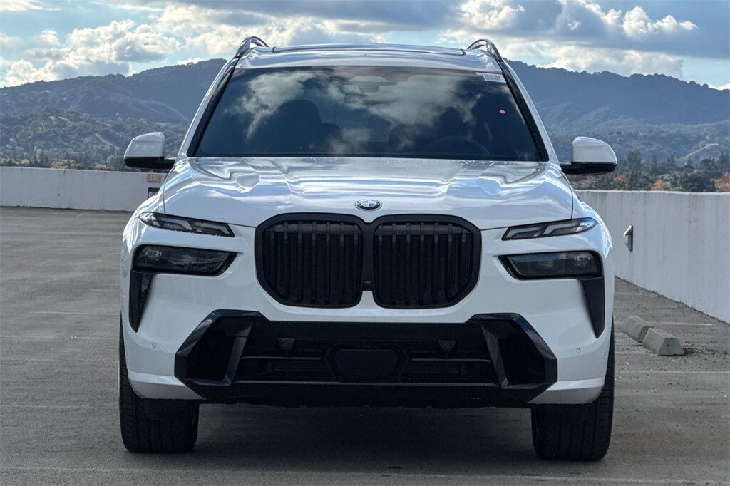2026 Bmw X7 xDrive40i photo 2