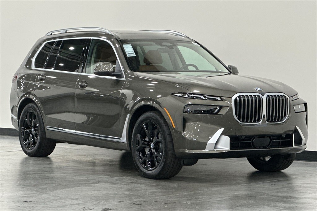New 2026 BMW X7 xDrive40i SUV