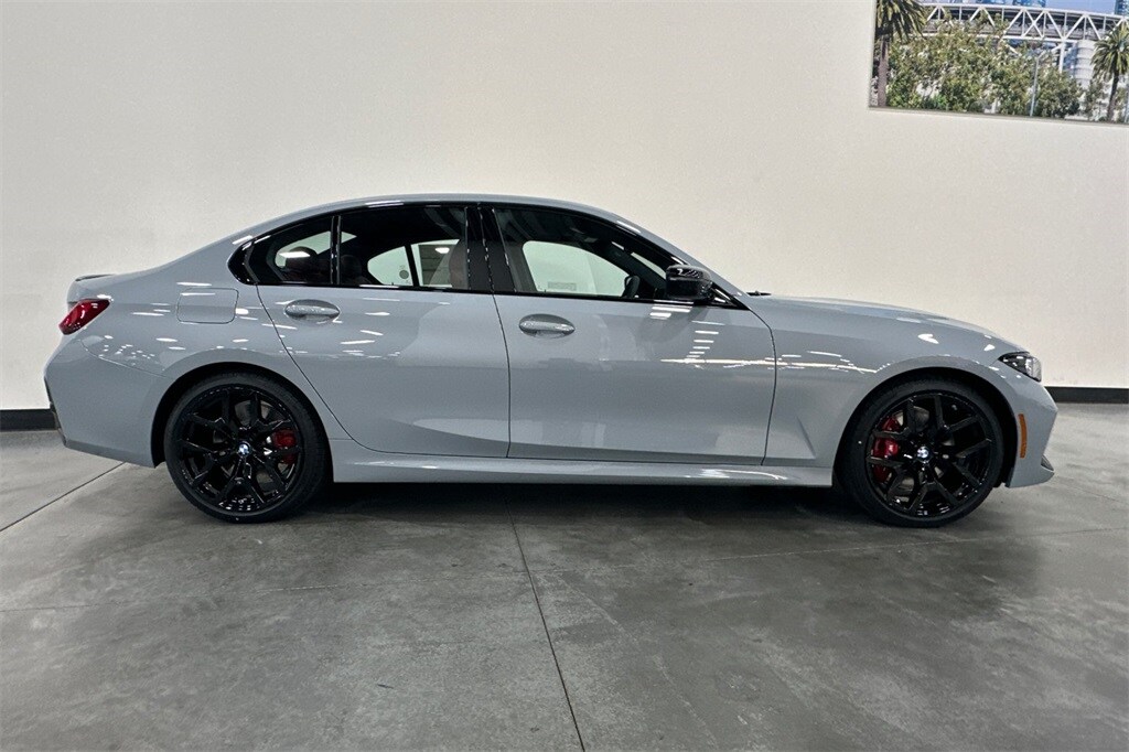 New 2026 BMW 330i Sedan