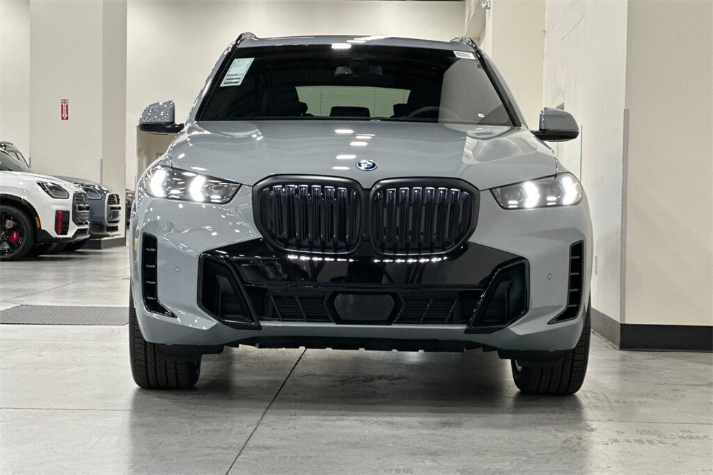 New 2026 BMW X5 PHEV xDrive50e SUV