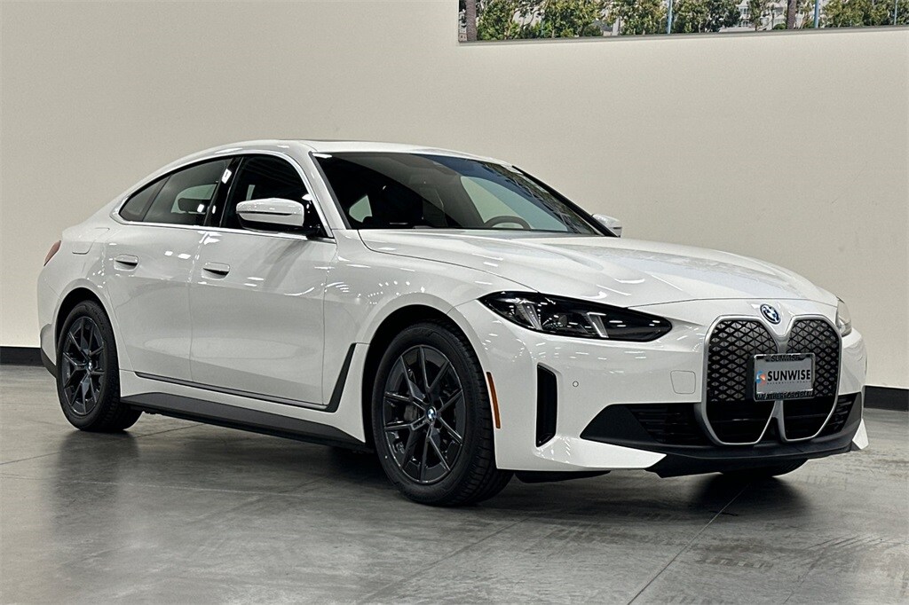 2025 Bmw i4 eDrive40 photo 2