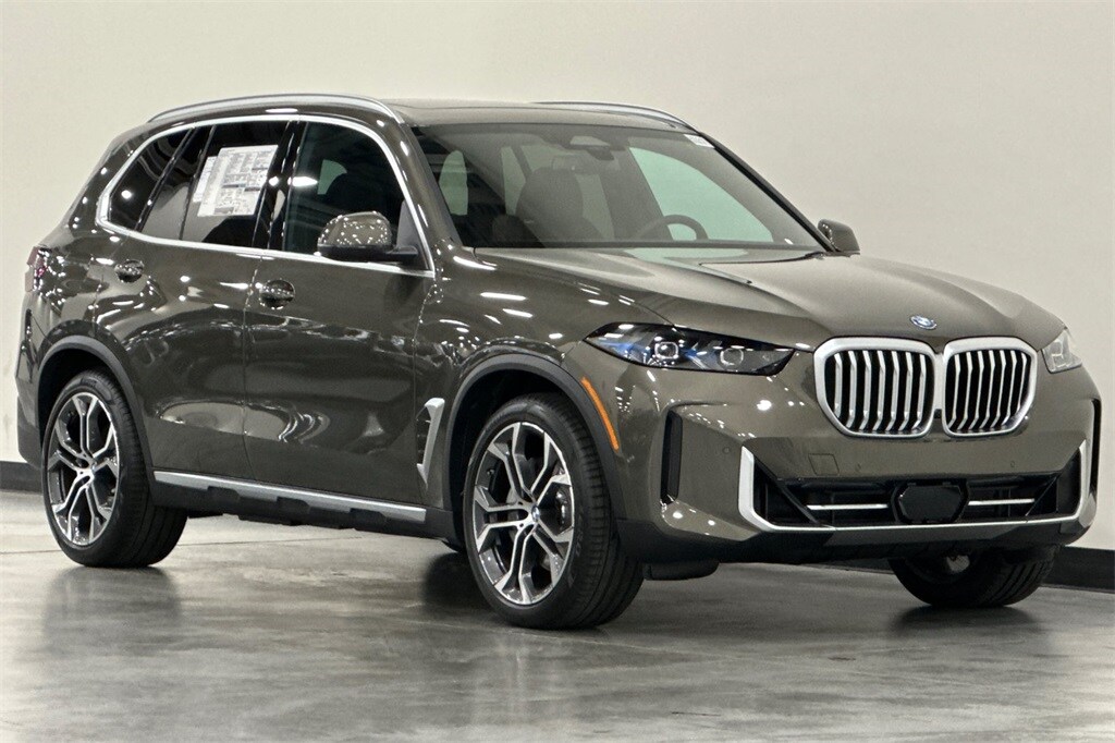 New 2026 BMW X5 PHEV xDrive50e SUV