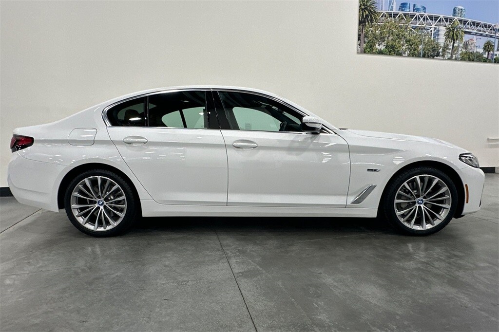 2023 Bmw 530e photo 3