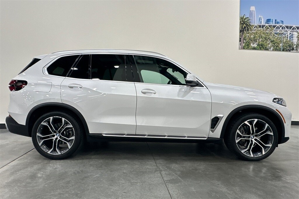 Certified 2025 BMW X5 xDrive40i SUV