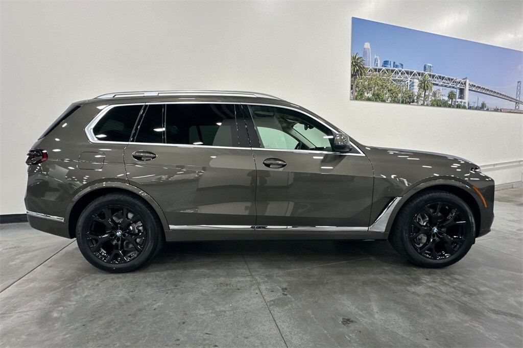 New 2026 BMW X7 xDrive40i SUV