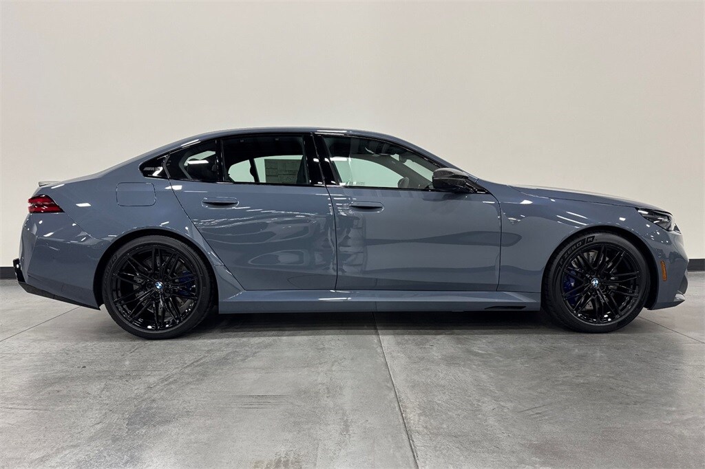 2026 Bmw M5 5 Sedan photo 4
