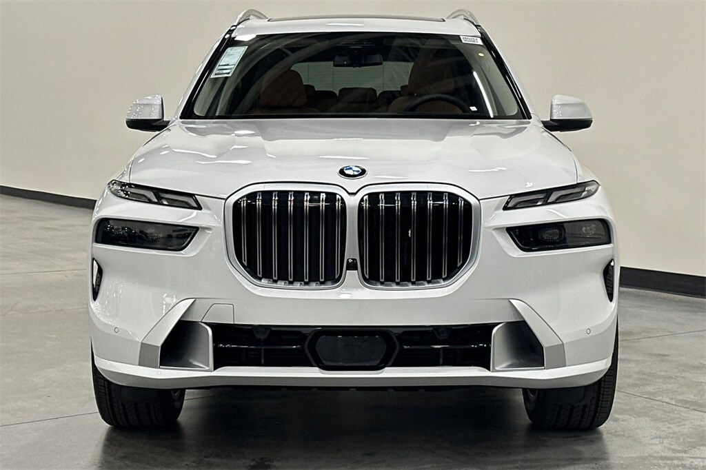New 2026 BMW X7 xDrive40i SUV