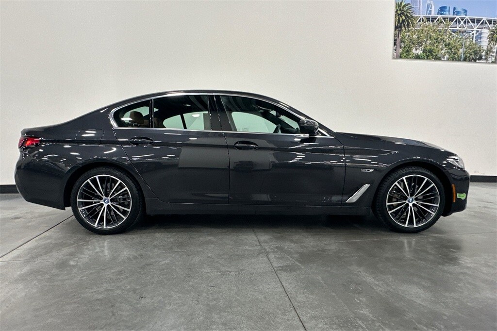 Certified 2023 BMW 530e Sedan