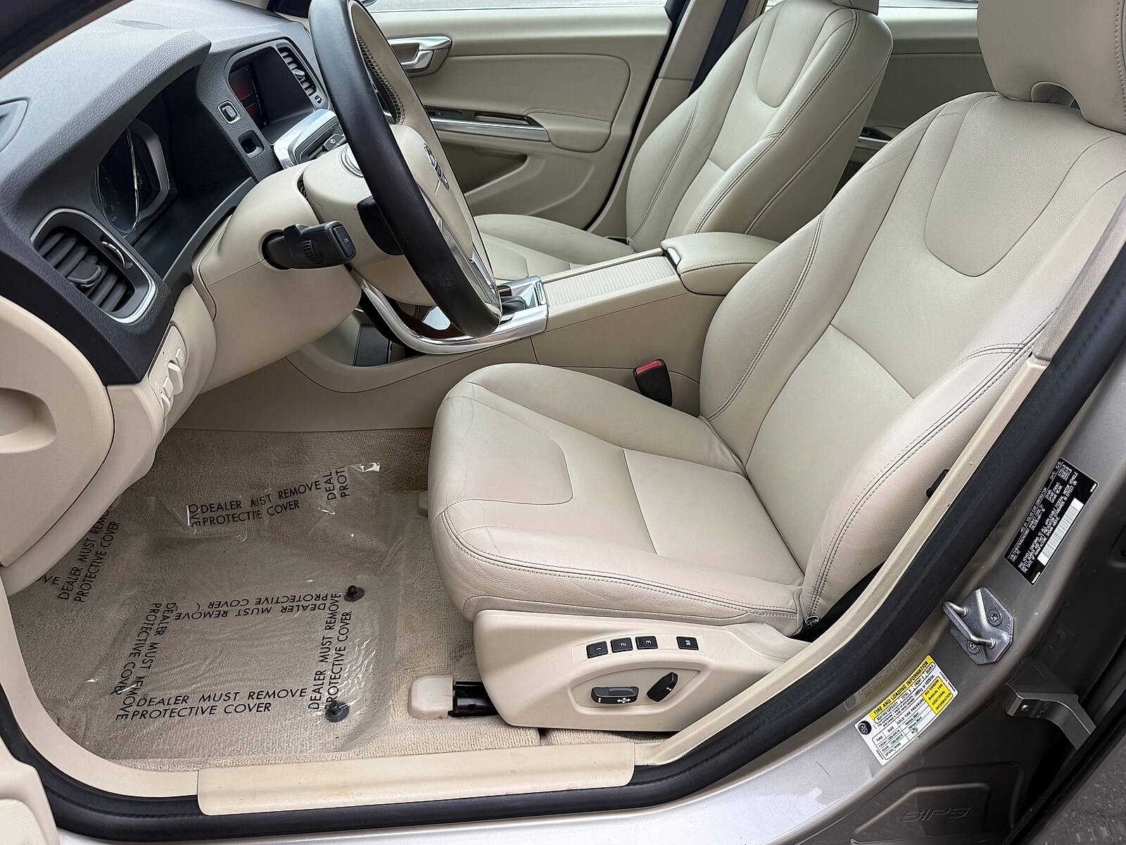 2016 Volvo S60 T5 Premier - Photo 32