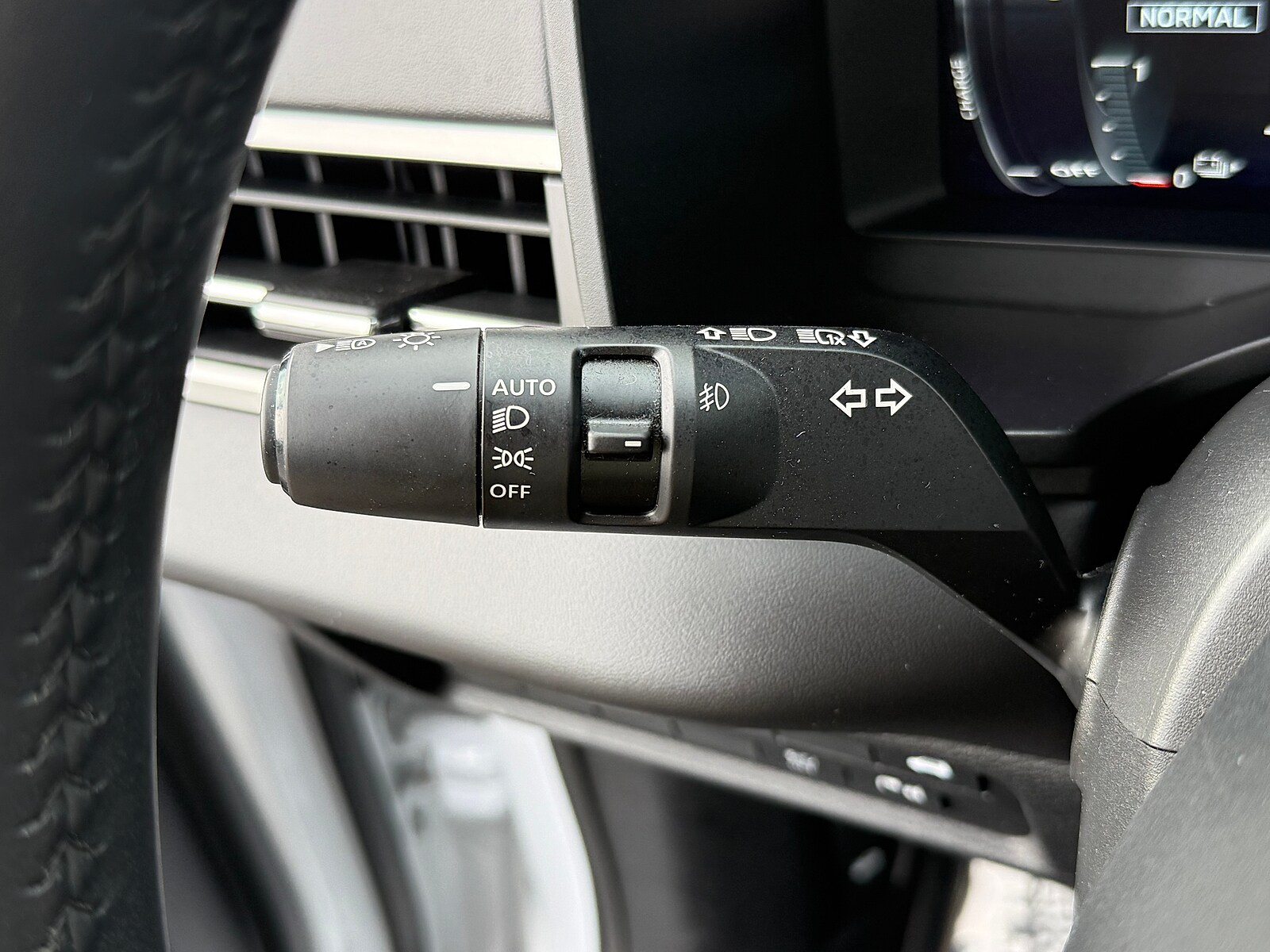 2024 Mitsubishi Outlander Plug-in Hybrid RALLIART - Photo 35
