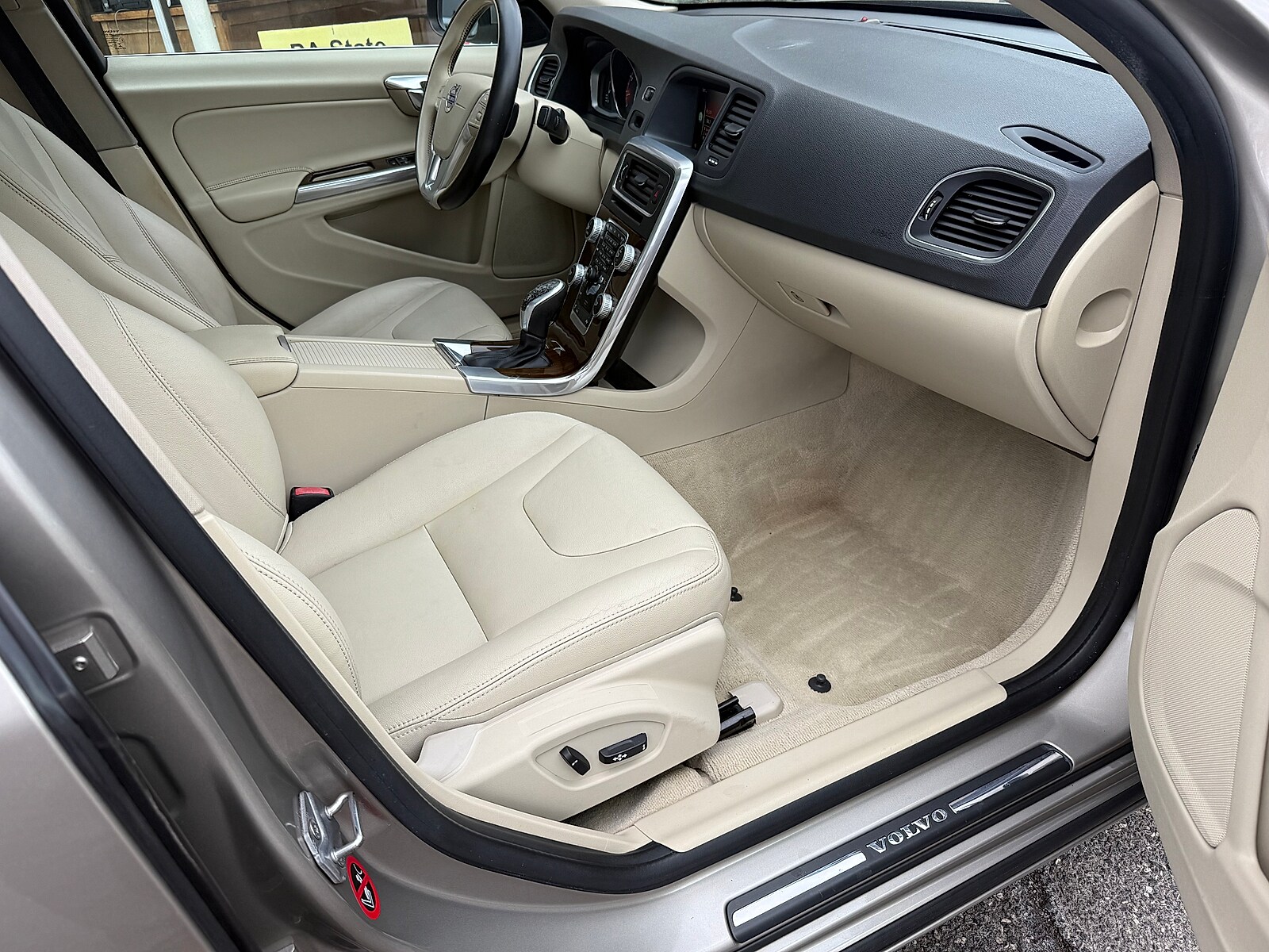 2016 Volvo S60 T5 Premier - Photo 35
