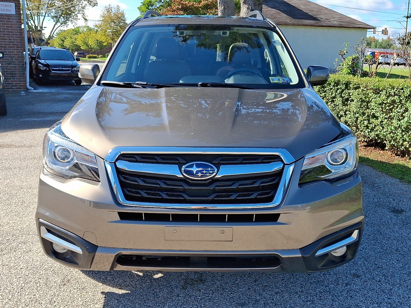 2018 Subaru Forester 2.5i Touring photo 2