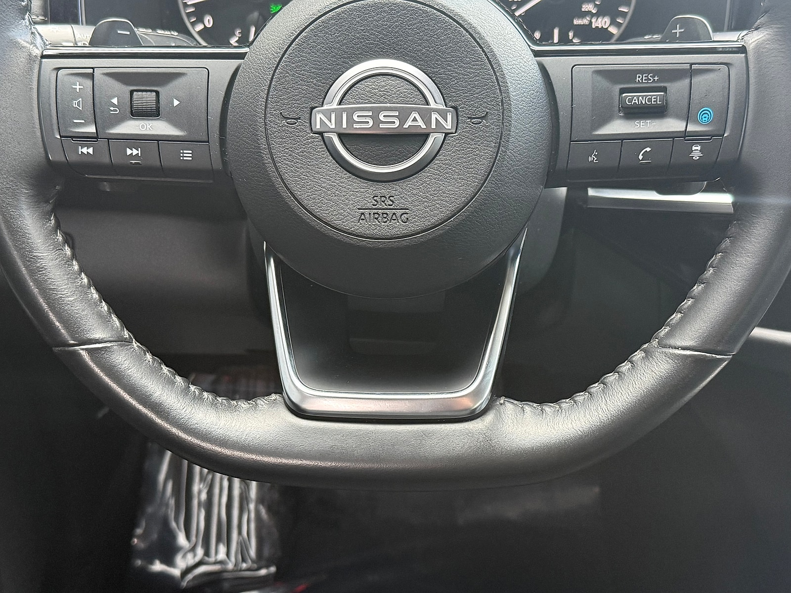 2023 Nissan Pathfinder SV - Photo 18